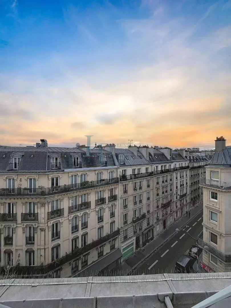 fbe4bfedaf7e51913531eb44648805de_c11cff89bd_1080-original-20505-0.jpg Studette équipée à vendre – Paris VIII – Europe / Saint-Augustin
