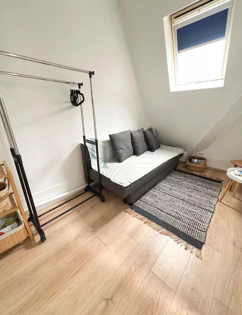 4cc9b2dc2095c68b35ae5fdadfc61903_bceac3bd45_1080-original-20488-0.jpg Studette à vendre – Paris VIII – Quartier Europe