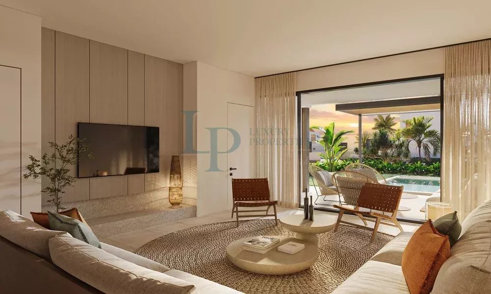 c31a05f846d1d487f415a5f1b8179eff_3e76bfac07_1000-original-24363-0.jpg Villa de luxe 5p avec accès direct a la plage