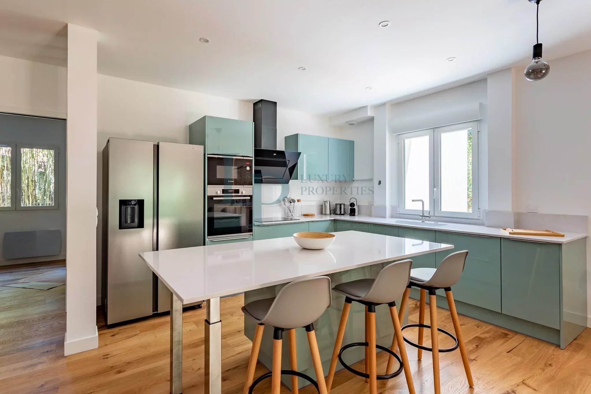 1401365d031bfb1ea7aec029fdf93e5f_384a02bd86_2048-original-20760-0.jpg APPARTEMENT 3 PIÈCES MEUBLÉ AVEC TERRASSE DE 91M²– LE PYLA-SUR-MER