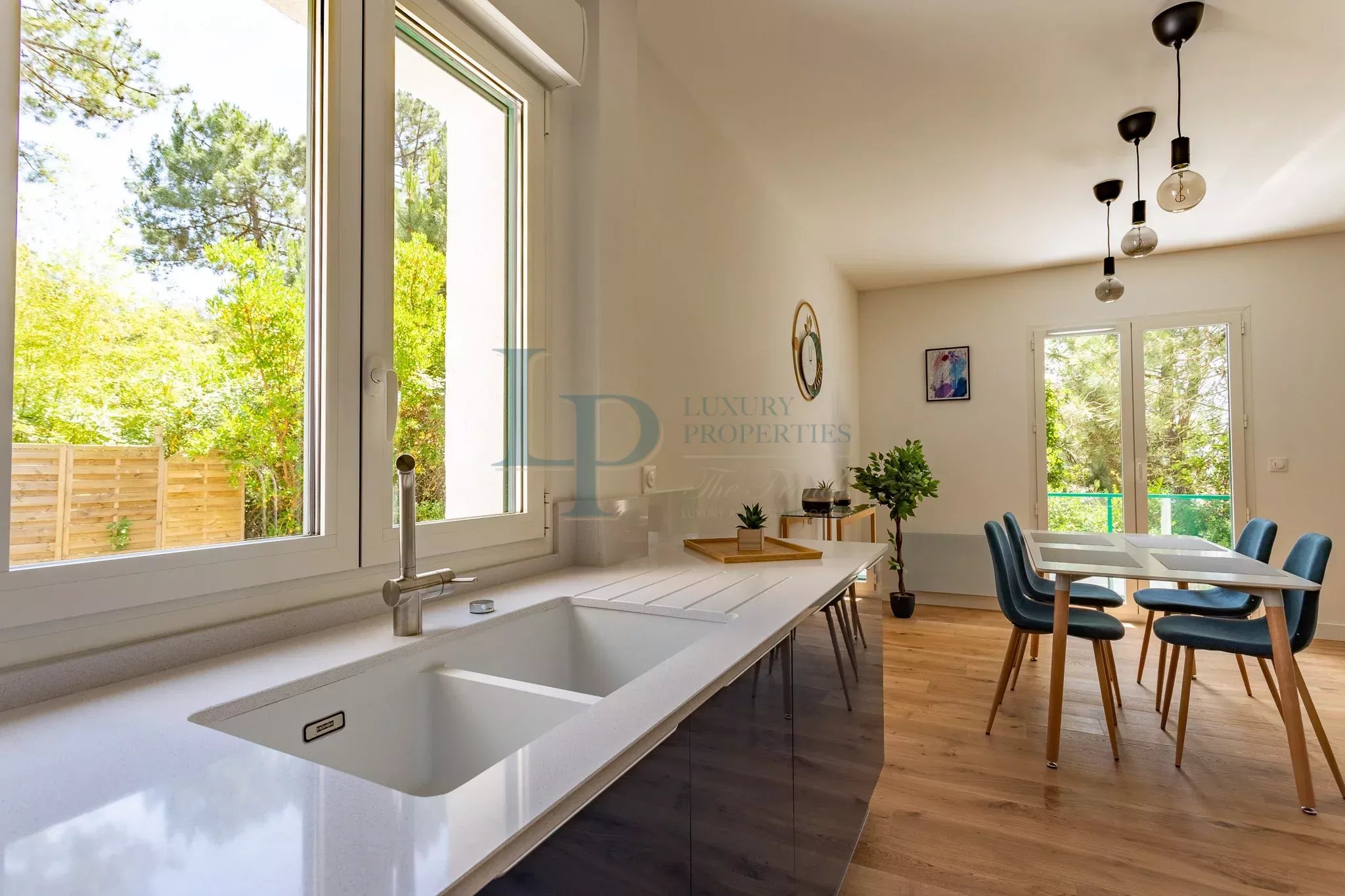 1beffa426c03172b888862fd3d39abfe_c94b5508b6_2048-original-20724-0.jpg APPARTEMENT 3 PIÈCES MEUBLÉ AVEC BALCON – LE PYLA-SUR-MER