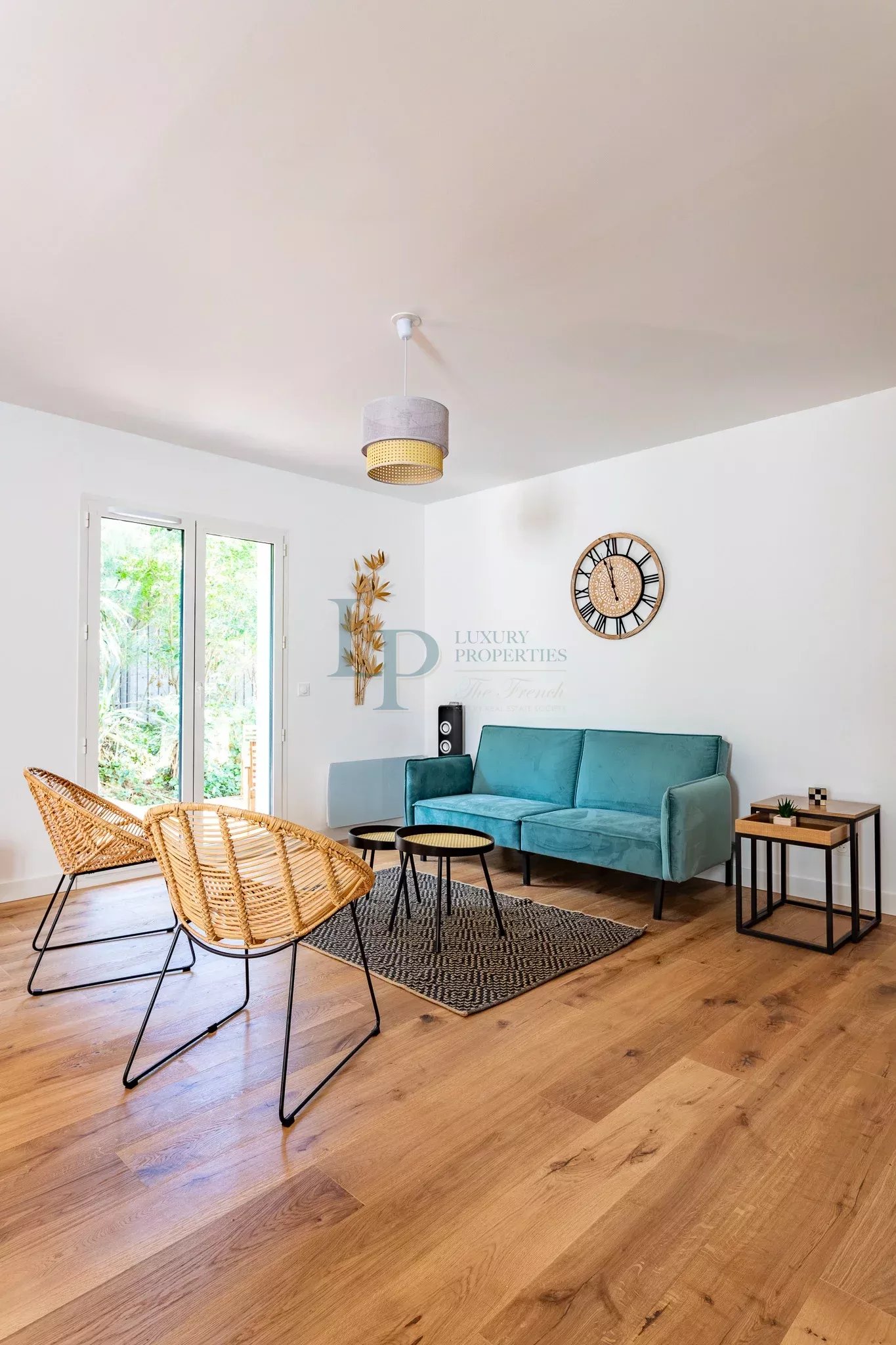 32e8fcb960f4a0341911af54bb7da77f_ceccd4b4c3_2048-original-20760-0.jpg APPARTEMENT 3 PIÈCES MEUBLÉ AVEC TERRASSE DE 91M²– LE PYLA-SUR-MER