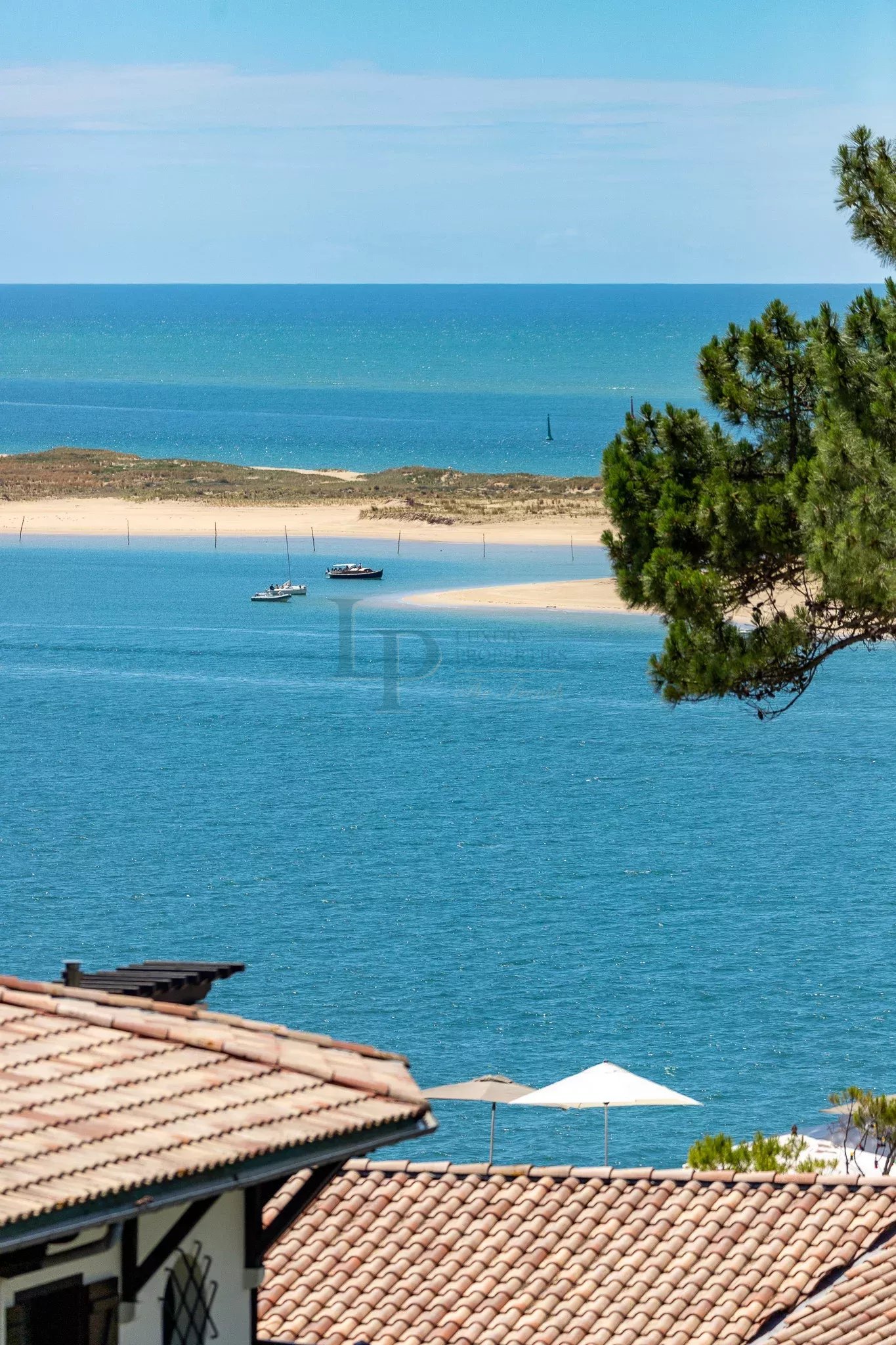 SPECIAL INVESTISSEMENT DE LUXE – APPARTEMENT 4 PIÈCES MEUBLÉ – 155 M² – VUE MER – PYLA-SUR-MER