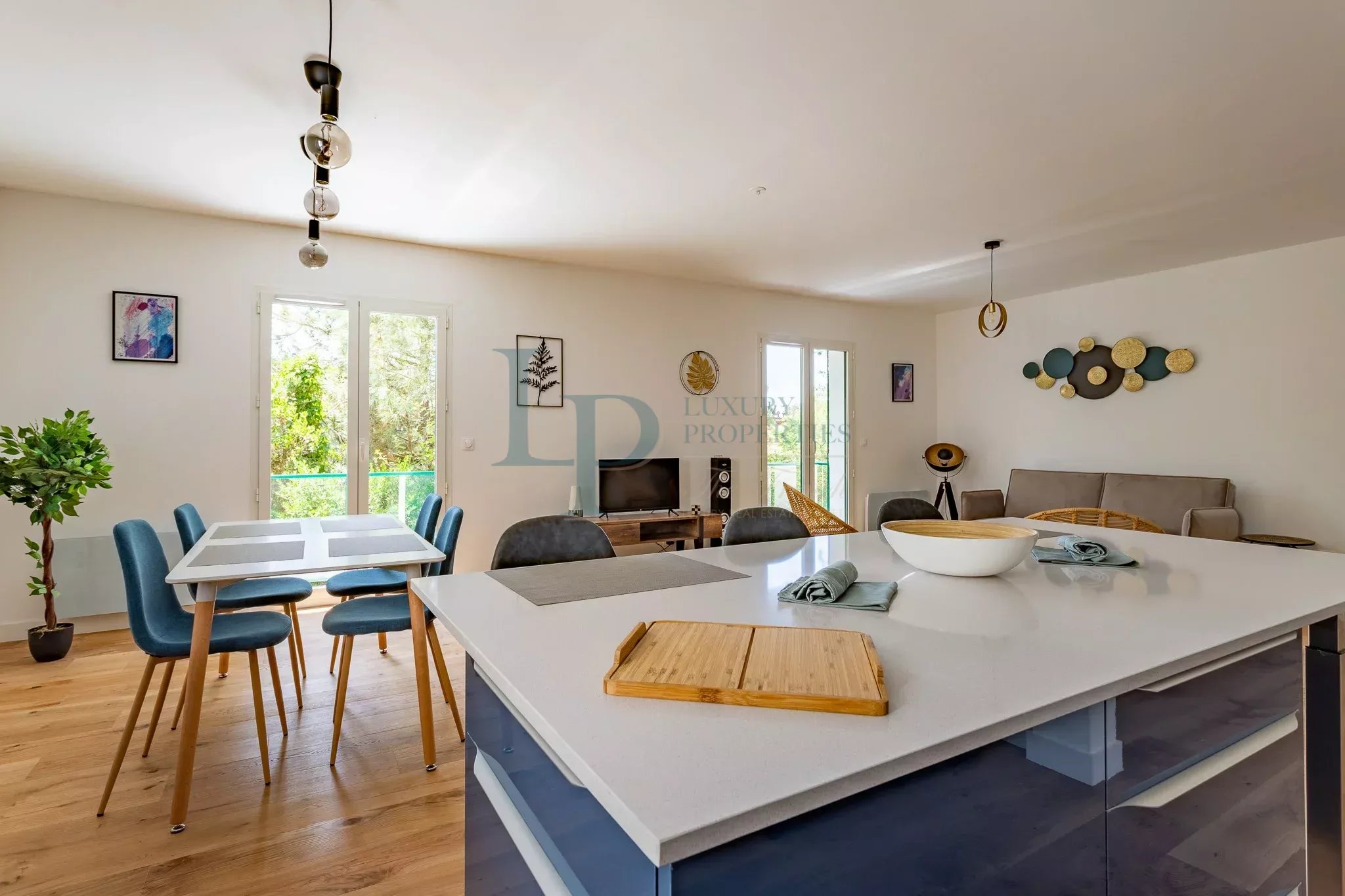 52f39f18b345b392ff7ff5bb7a974402_05485cba3e_2048-original-20724-0.jpg APPARTEMENT 3 PIÈCES MEUBLÉ AVEC BALCON – LE PYLA-SUR-MER