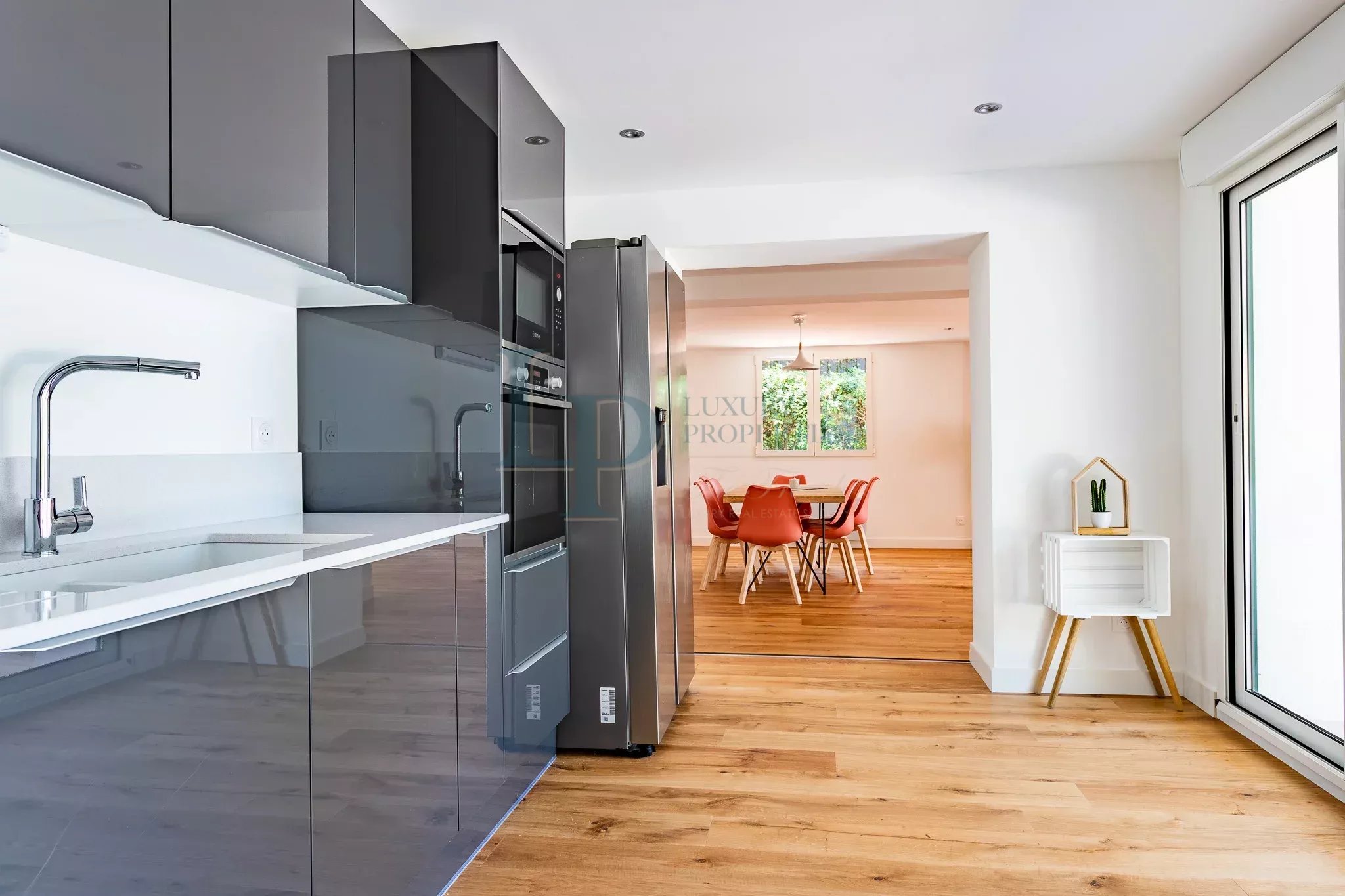 SPECIAL INVESTISSEMENT DE LUXE – APPARTEMENT 4 PIÈCES MEUBLÉ – 155 M² – VUE MER – PYLA-SUR-MER