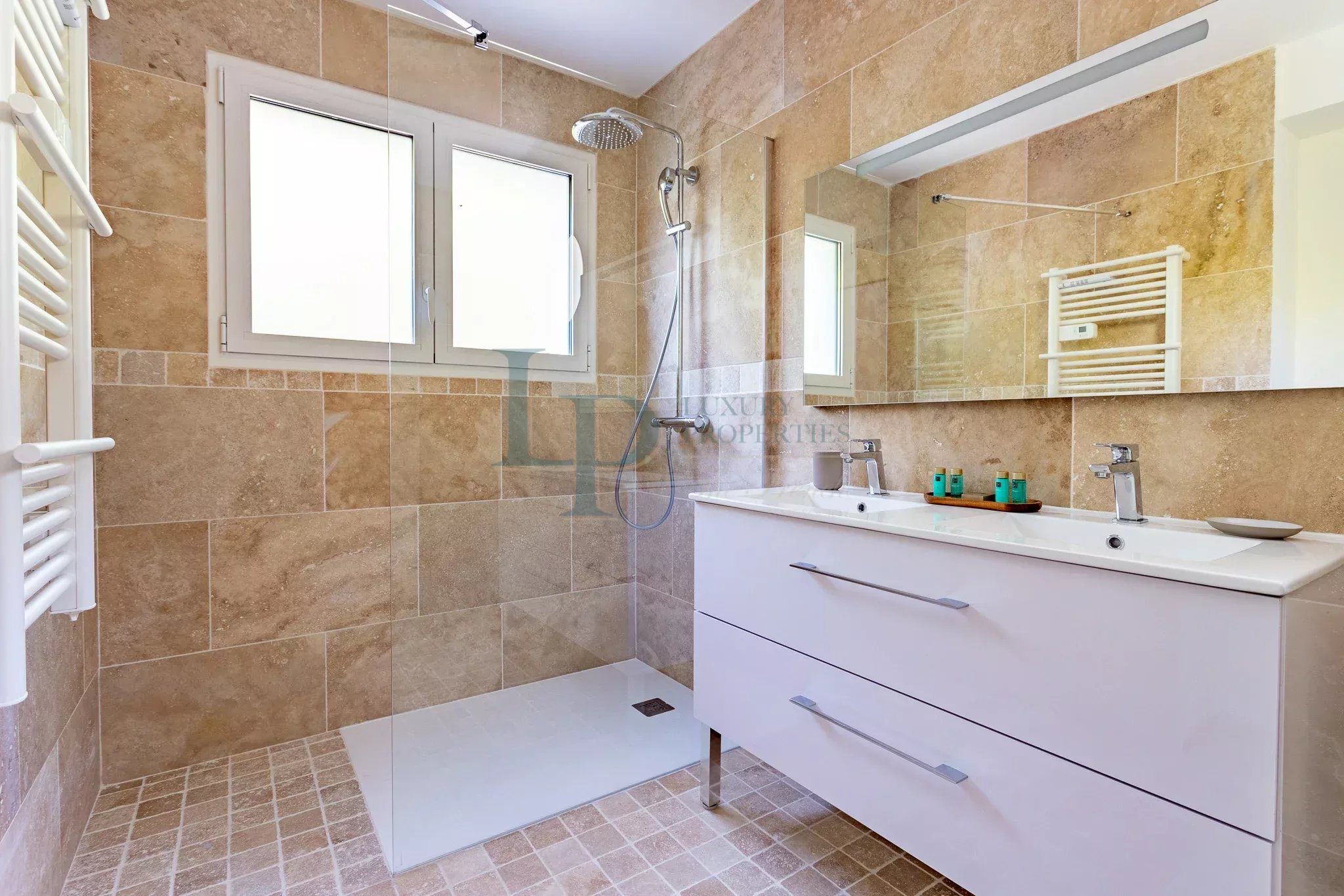 60773193dbd1d38fc6d5eb5c76e2381d_512b232491_2048-original-20724-0.jpg APPARTEMENT 3 PIÈCES MEUBLÉ AVEC BALCON – LE PYLA-SUR-MER
