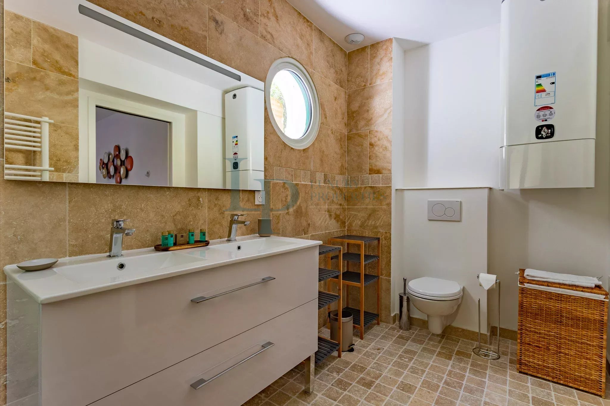 78e7c2a48b34788d6e5d2b3249355159_fe1ce932d3_2048-original-20760-0.jpg APPARTEMENT 3 PIÈCES MEUBLÉ AVEC TERRASSE DE 91M²– LE PYLA-SUR-MER