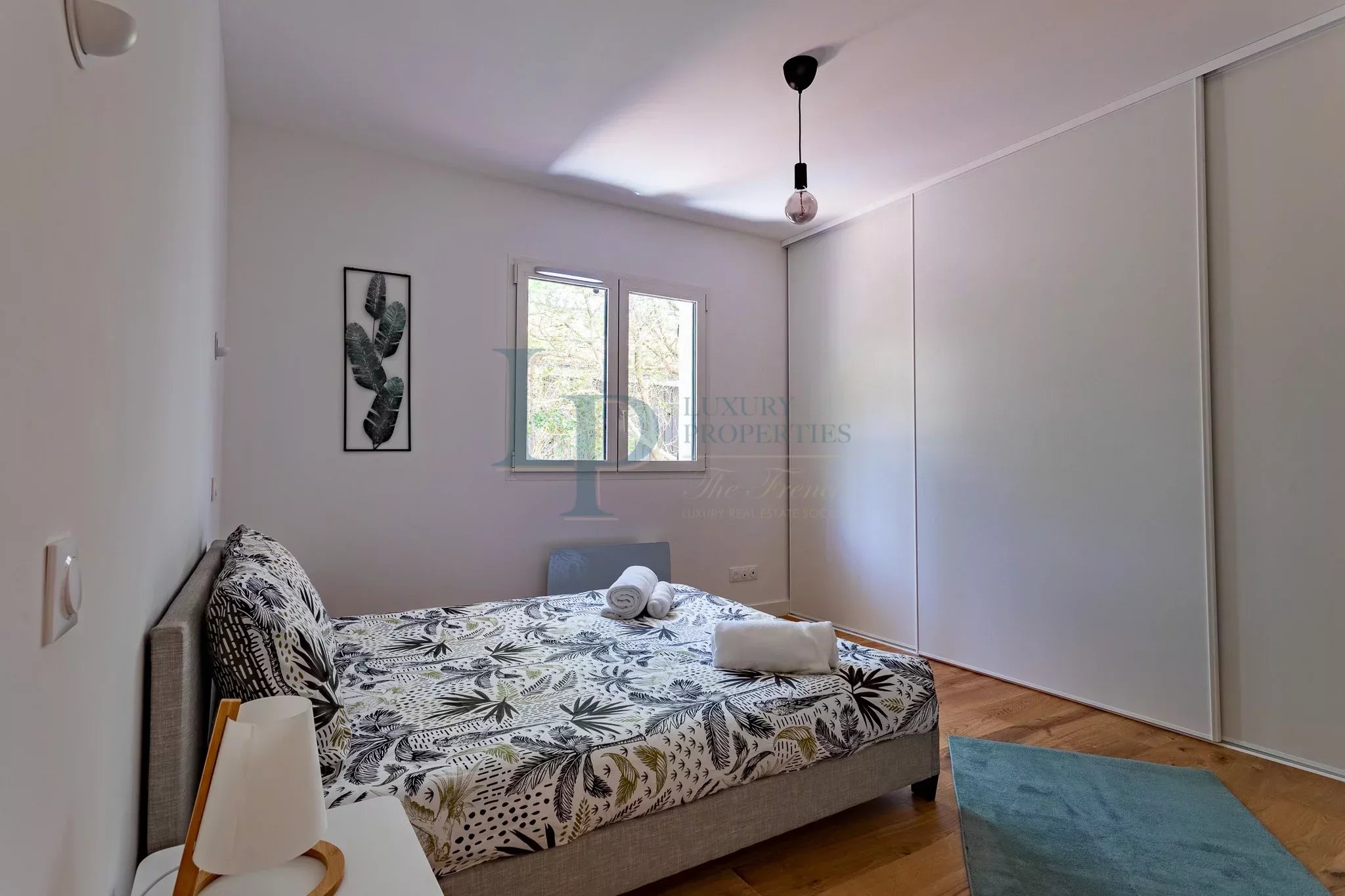 7c544d22586736232478ad382c96ba90_7139e67a4e_2048-original-20760-0.jpg APPARTEMENT 3 PIÈCES MEUBLÉ AVEC TERRASSE DE 91M²– LE PYLA-SUR-MER