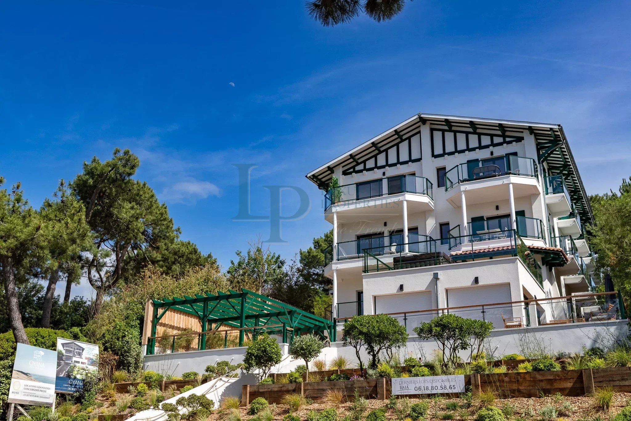 8b02fba31df5267ea565459ac4b16026_3bc8fb8b6f_2048-original-20760-0.jpg APPARTEMENT 3 PIÈCES MEUBLÉ AVEC TERRASSE DE 91M²– LE PYLA-SUR-MER