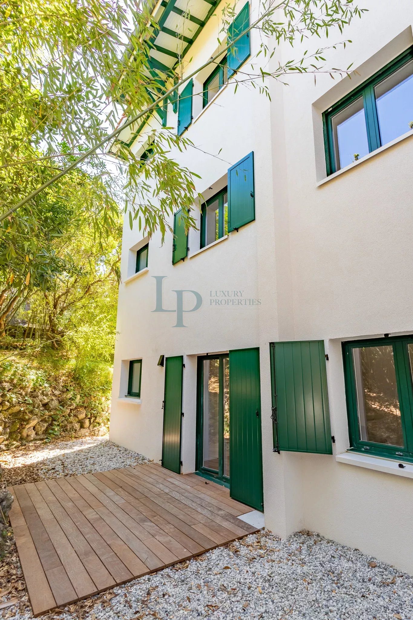 ab552d0d8dd8cec18fca85efb9e7c1b8_2ee8a97bea_2048-original-20760-0.jpg APPARTEMENT 3 PIÈCES MEUBLÉ AVEC TERRASSE DE 91M²– LE PYLA-SUR-MER