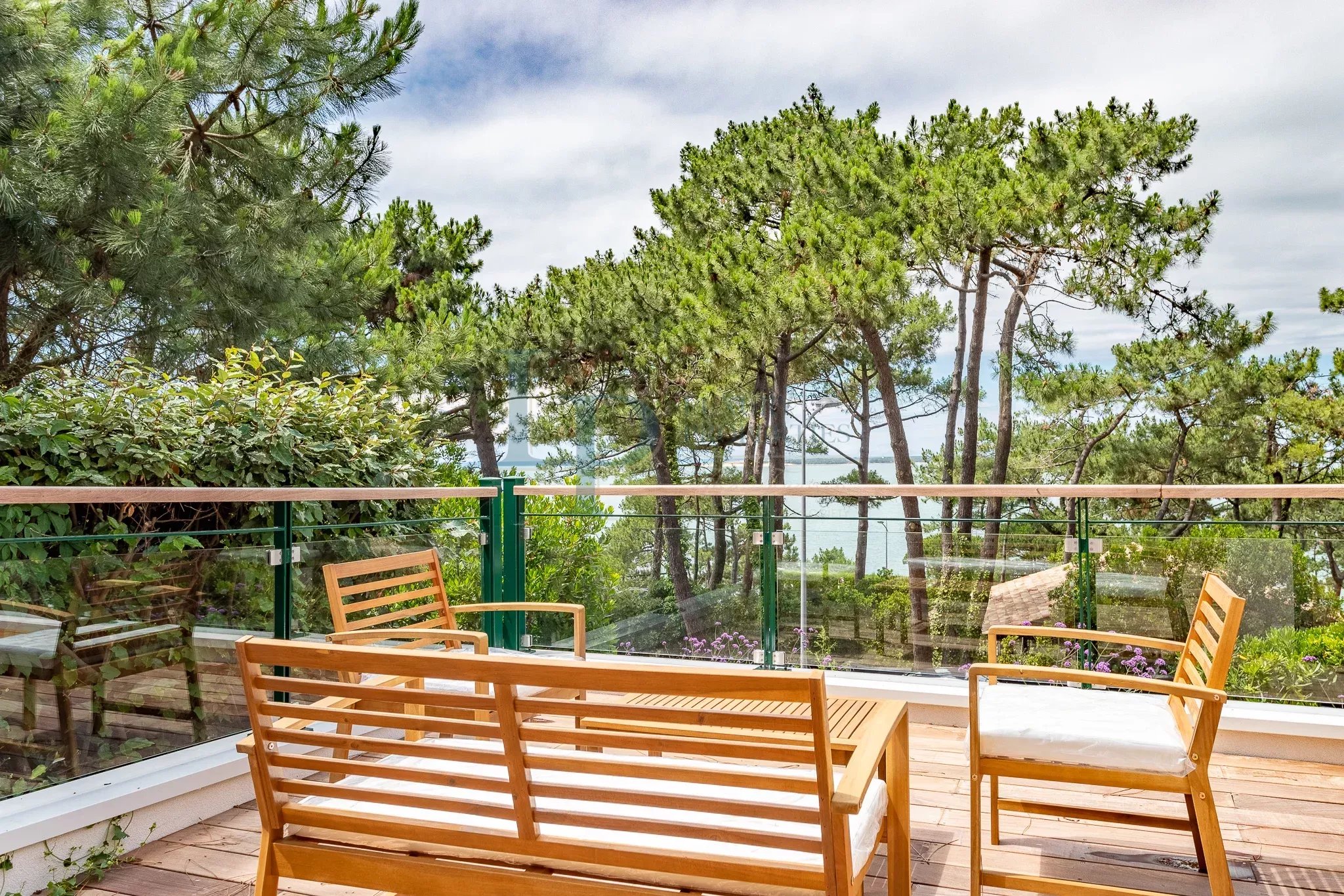 SPECIAL INVESTISSEMENT DE LUXE – APPARTEMENT 4 PIÈCES MEUBLÉ – 155 M² – VUE MER – PYLA-SUR-MER