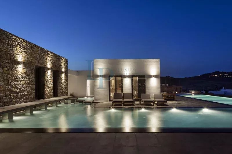 f303343ceb7dd5c58966d2cdfb1accdc_aa0a4faf3d_800-original-24505-0.jpg Kalafatis, Mykonos – Villa d’exception avec piscine et vue mer