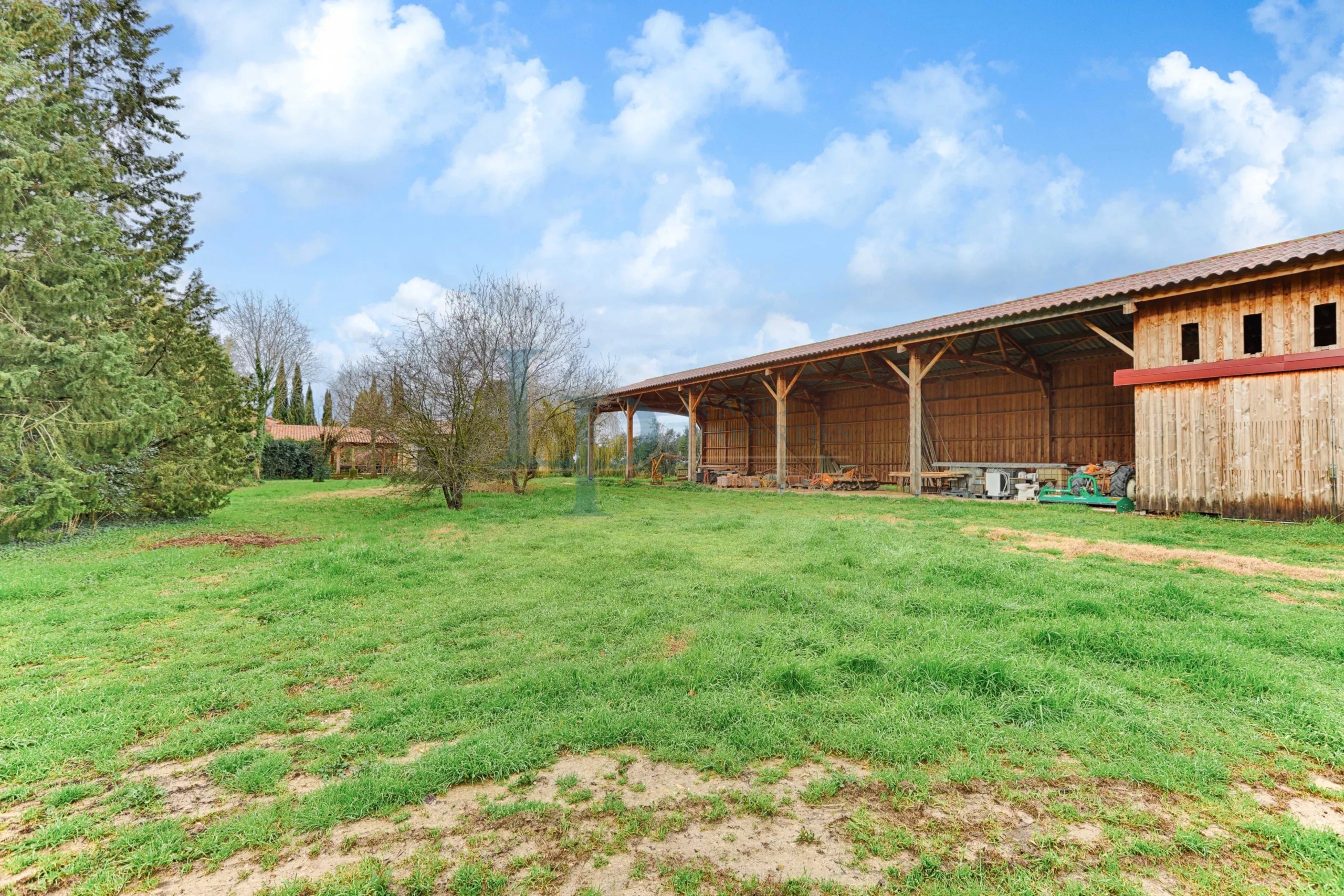 1a947a5de48893420eb5f39d024b50ea_6add637c9a_4096-original-24121-0.jpg Domaine d’Exception & Mas Provençal au cœur des Alpilles – 5 Ha – Architecture authentique et 100 % naturelle – Piscine / Solarium / Dépendances – Potentiel Unique – Saint-Rémy-de-Provence