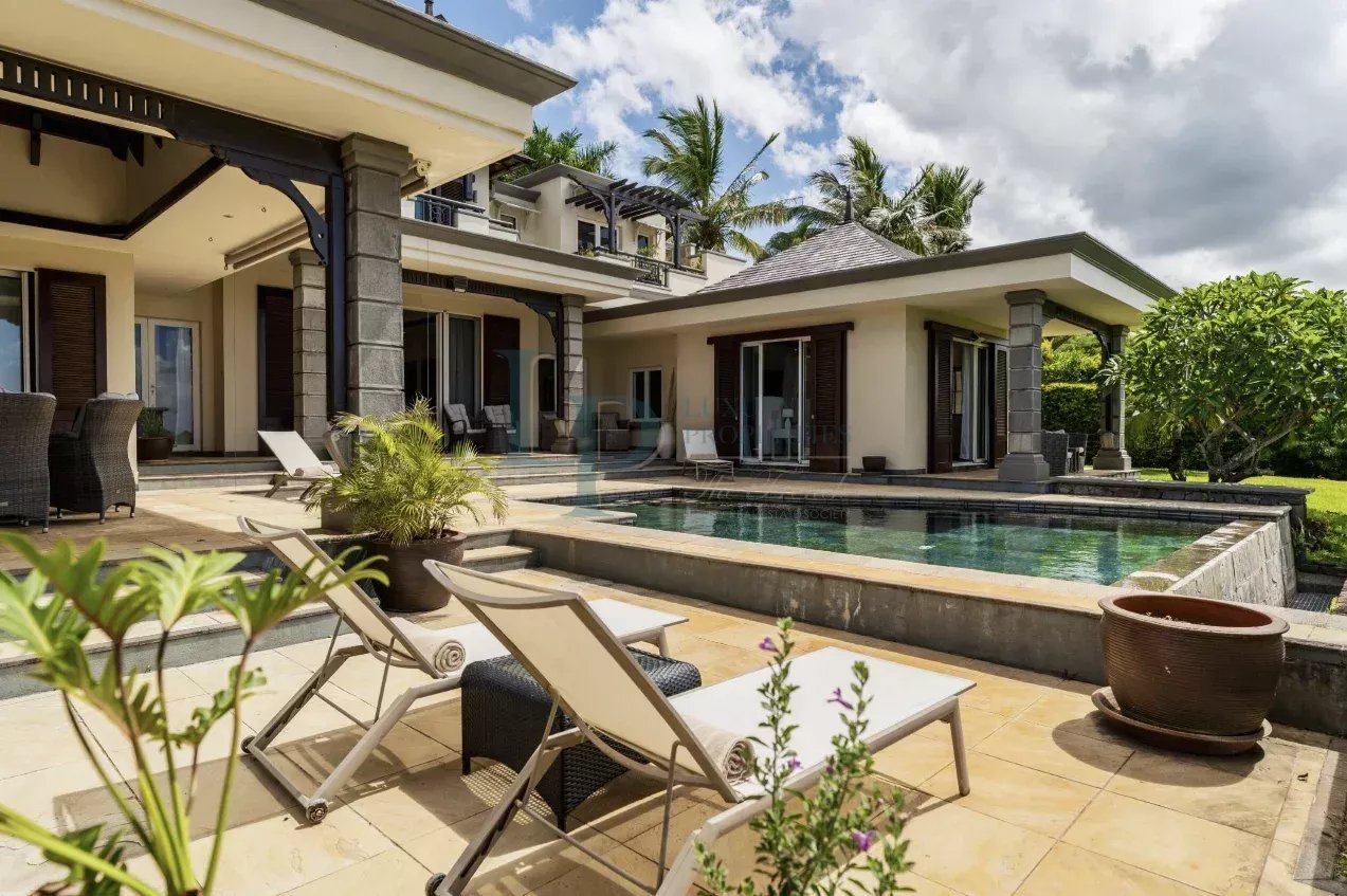 360c11c9001d1d11609f12eb0887dc67_2a675ee6f1_1273-original-24018-0.jpg Villa élégante au sud de l’île Maurice