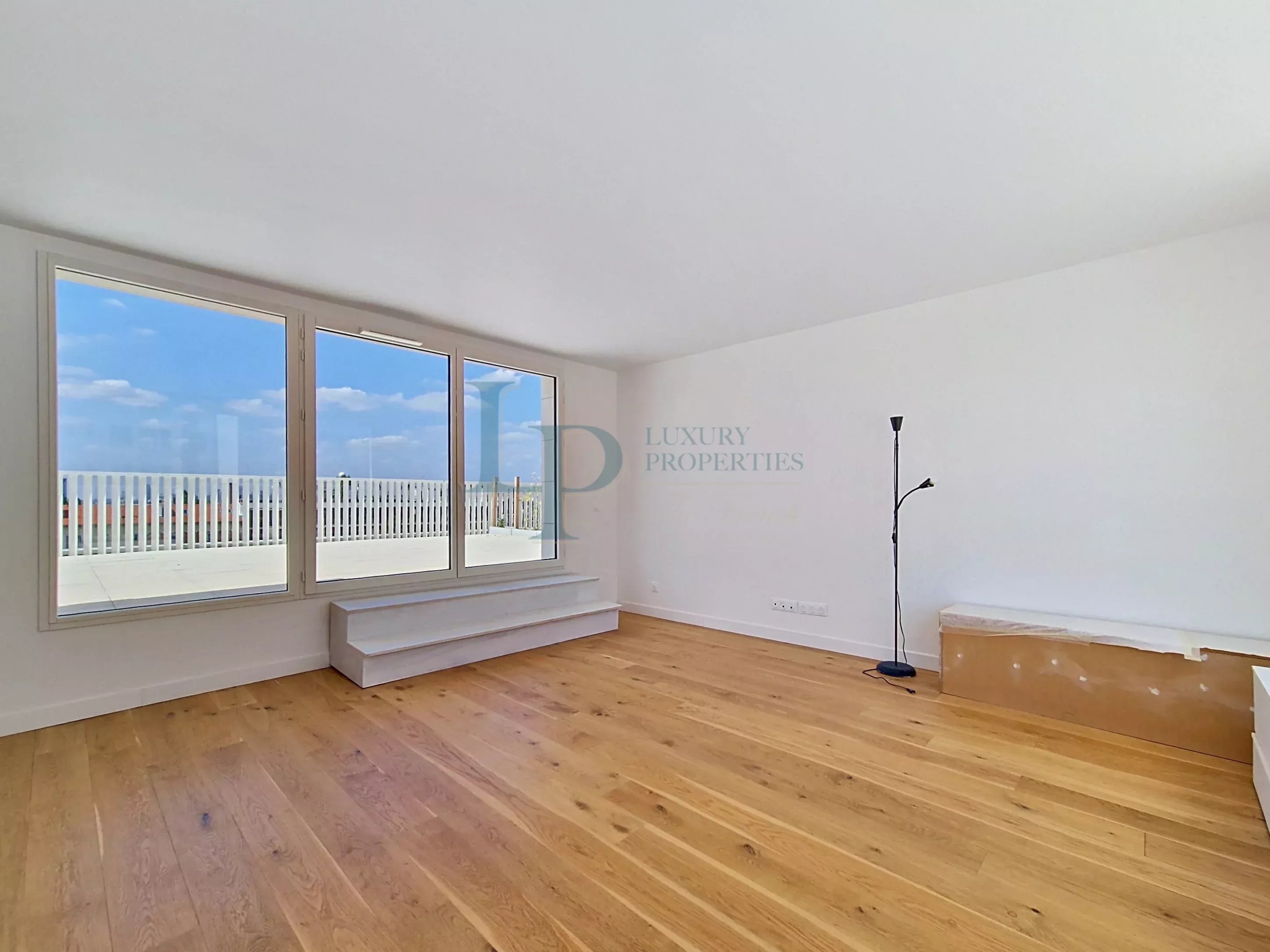 9fe04dd0eb8e8fa574f2a0f5162a2152_b0f7c02ca5_2896-original-22832-0.jpg RÉSIDENCE CARRÉ DES ARTS · ISSY-LES-MOULINEAUX – Duplex d’exception