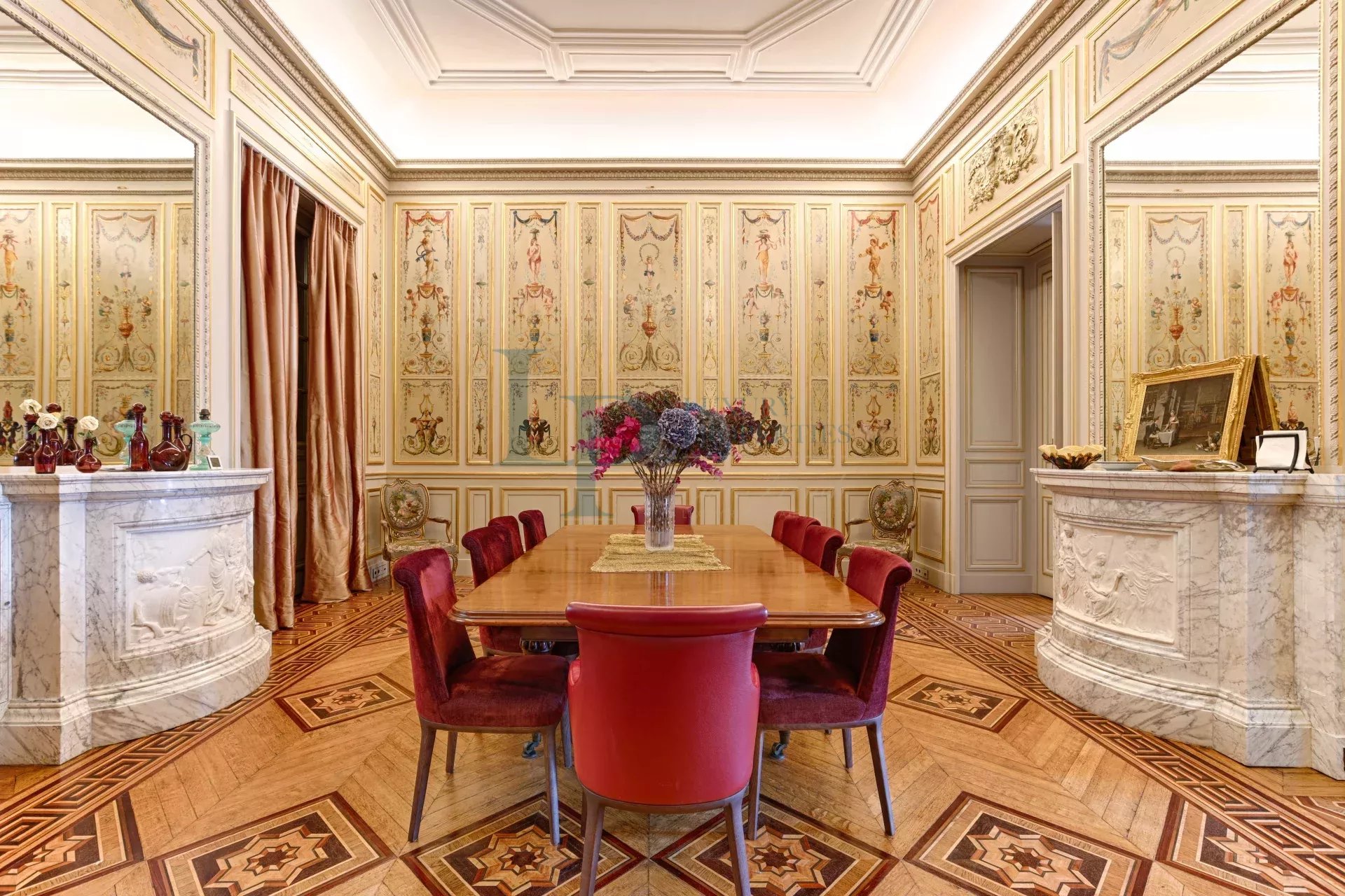 Luxurious Parisian Apartment with Modern Amenities