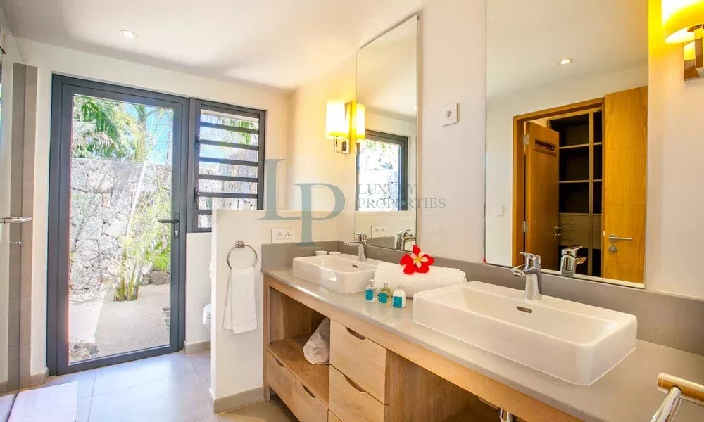 54d3ab739385a7be736a8b7da2639aad_6e85845667_1000-original-23734-0.jpg Élégante villa de 3 chambres à Tamarin, Maurice
