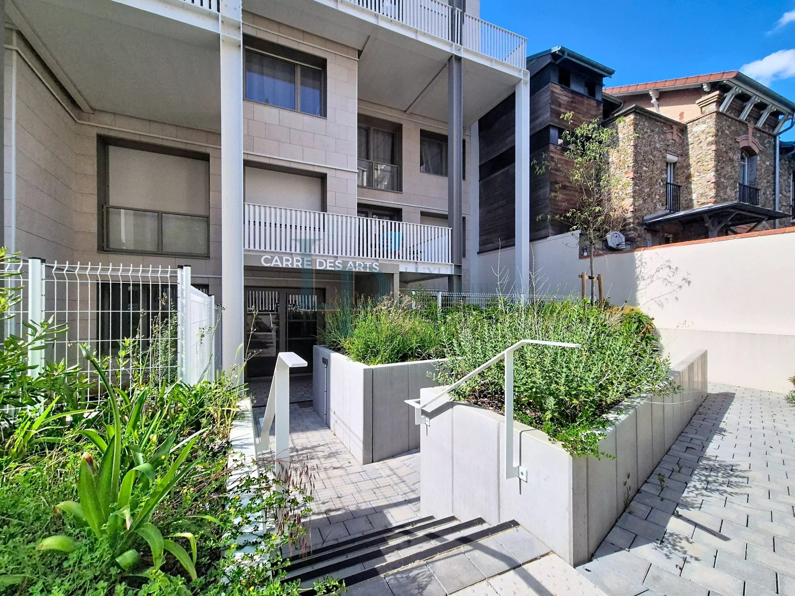 RÉSIDENCE CARRÉ DES ARTS · ISSY-LES-MOULINEAUX – Appartement de 3 pièces d’exception