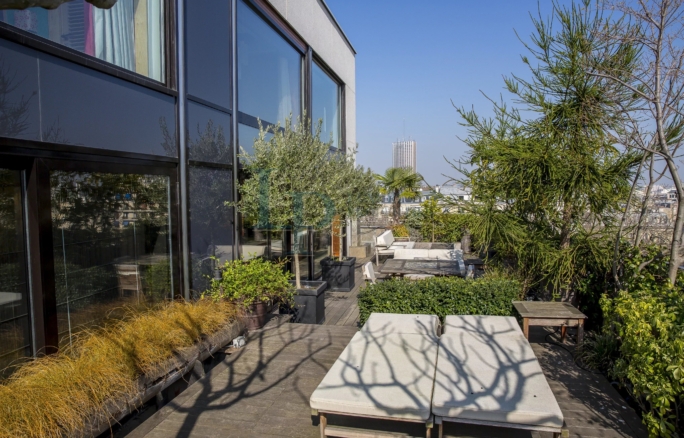 LUXURY PENTHOUSE with TERRACE avenue Foch