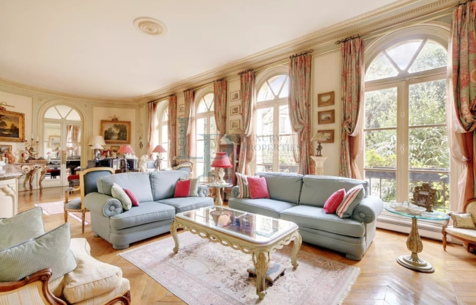 HÔTEL PARTICULIER – HAMEAU PRIVÉ – PARIS XVI