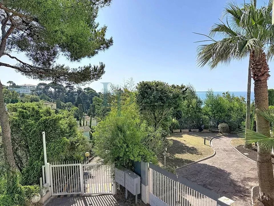 Villa des Peintres Quartier de la Croix des Gardes — au cœur de la pinède cannoise