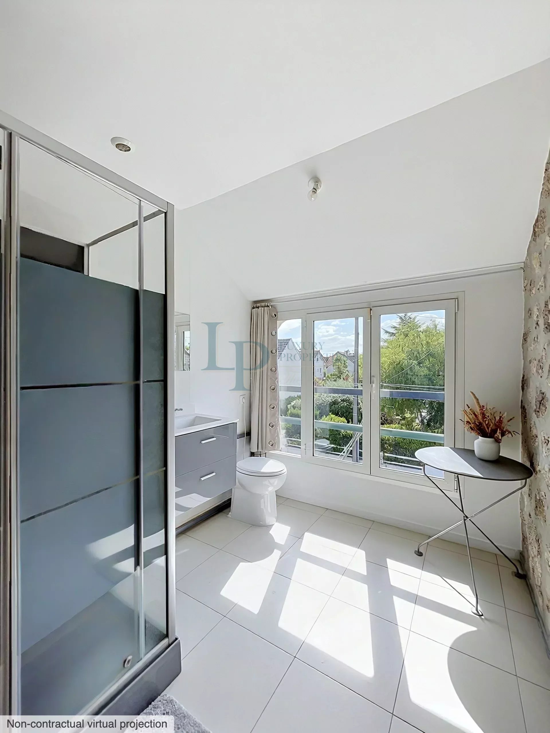 DEMEURE FAMILIALE DE 300 M² – EN LISIÈRE DE FORÊT