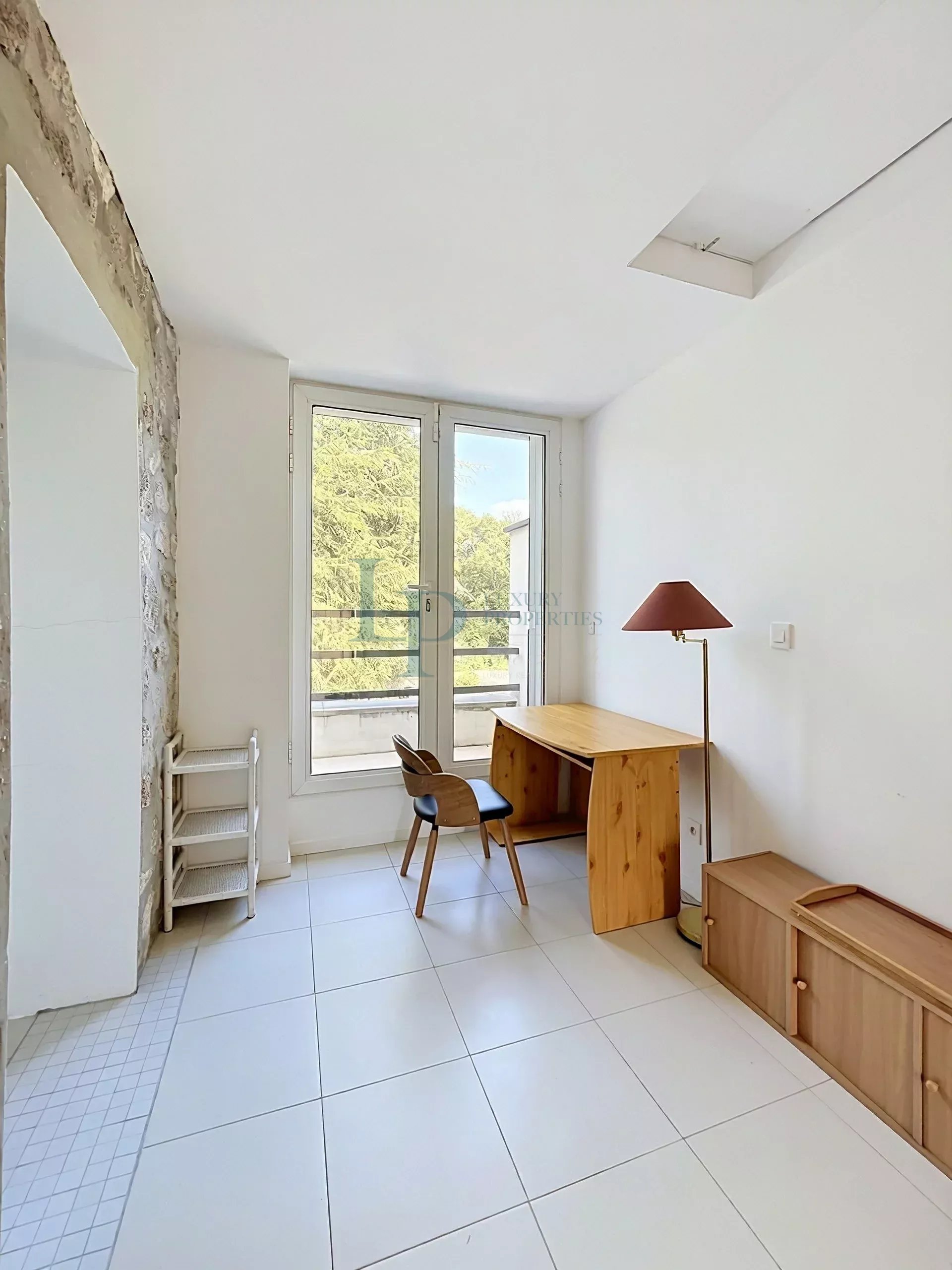 DEMEURE FAMILIALE DE 300 M² – EN LISIÈRE DE FORÊT