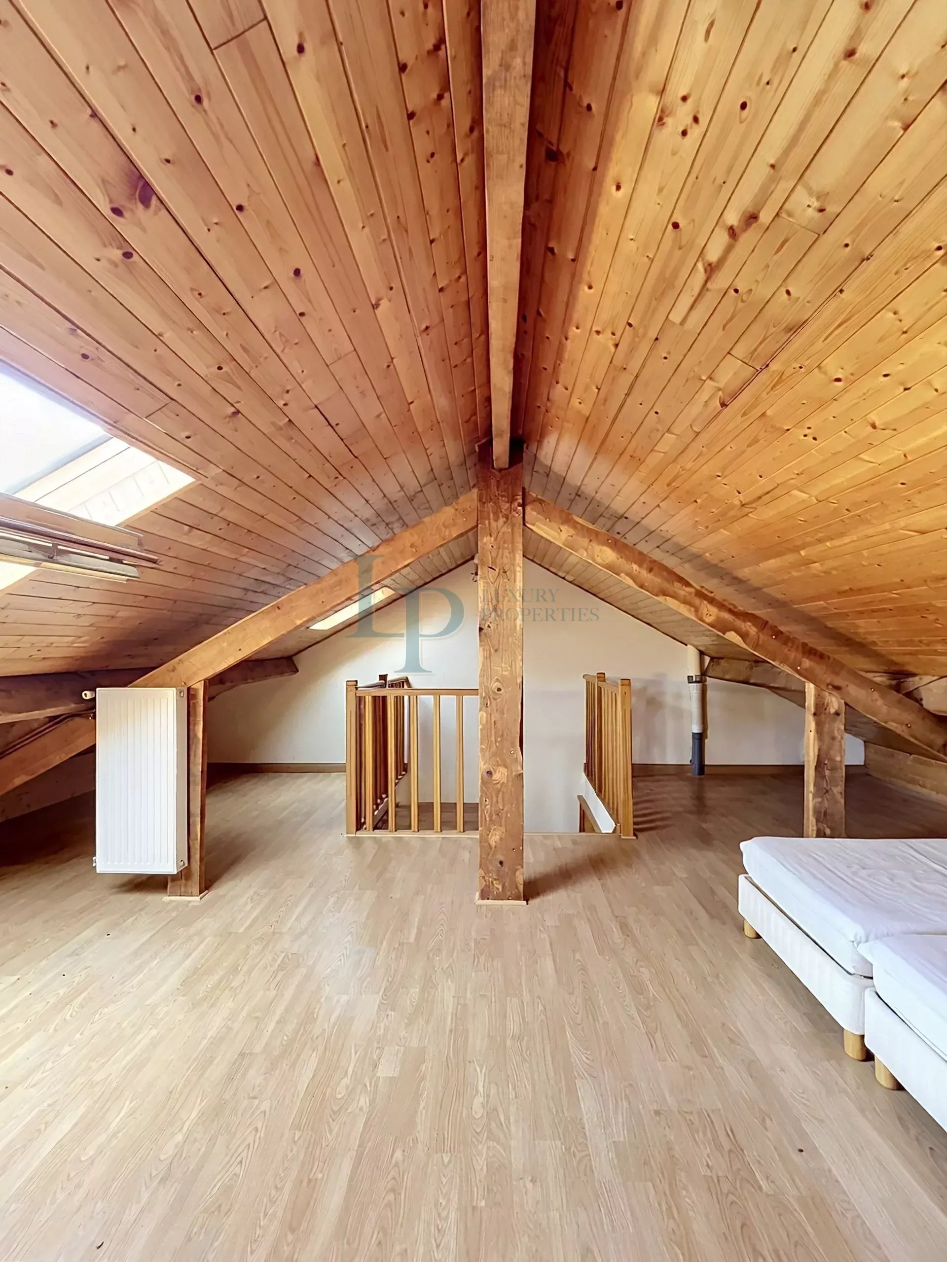 DEMEURE FAMILIALE DE 300 M² – EN LISIÈRE DE FORÊT