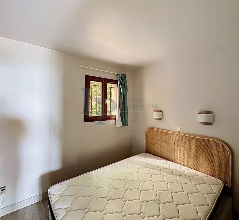 780