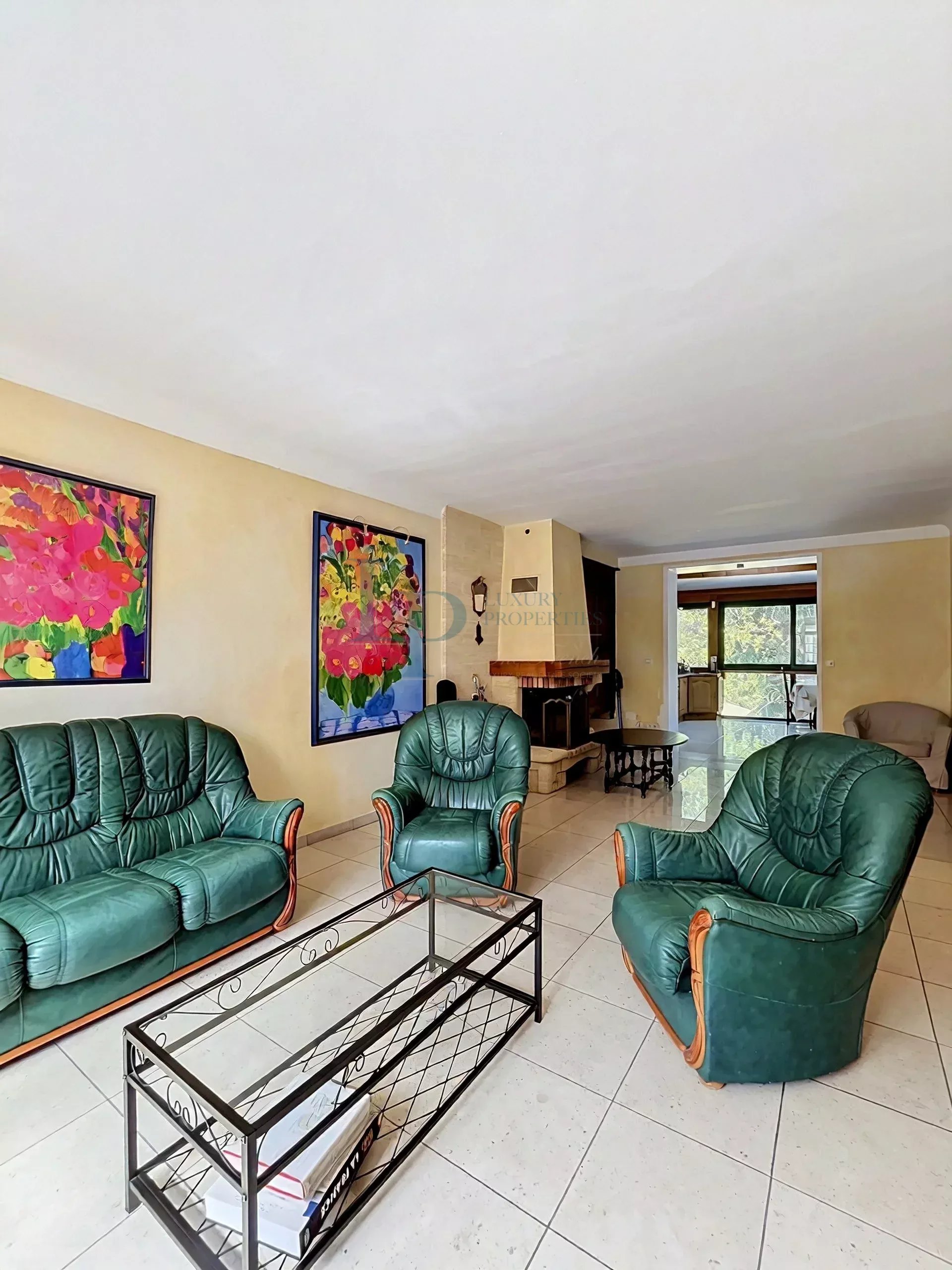 DEMEURE FAMILIALE DE 300 M² – EN LISIÈRE DE FORÊT