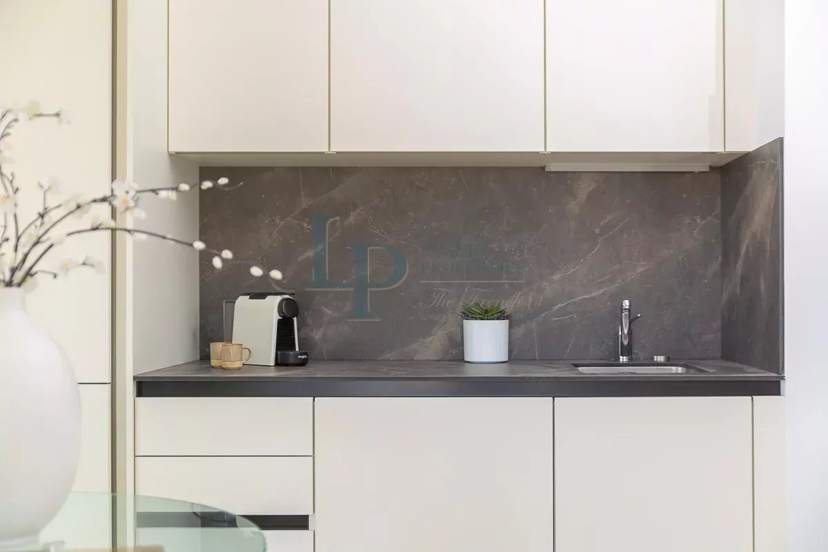 a7f7b81d3d0edab9ccde03b356ff6c81_9f284dd507_1200-original-35476-0.jpg HANA — Appartement T3 d’Exception — 16ème Étage, Nice Méridia