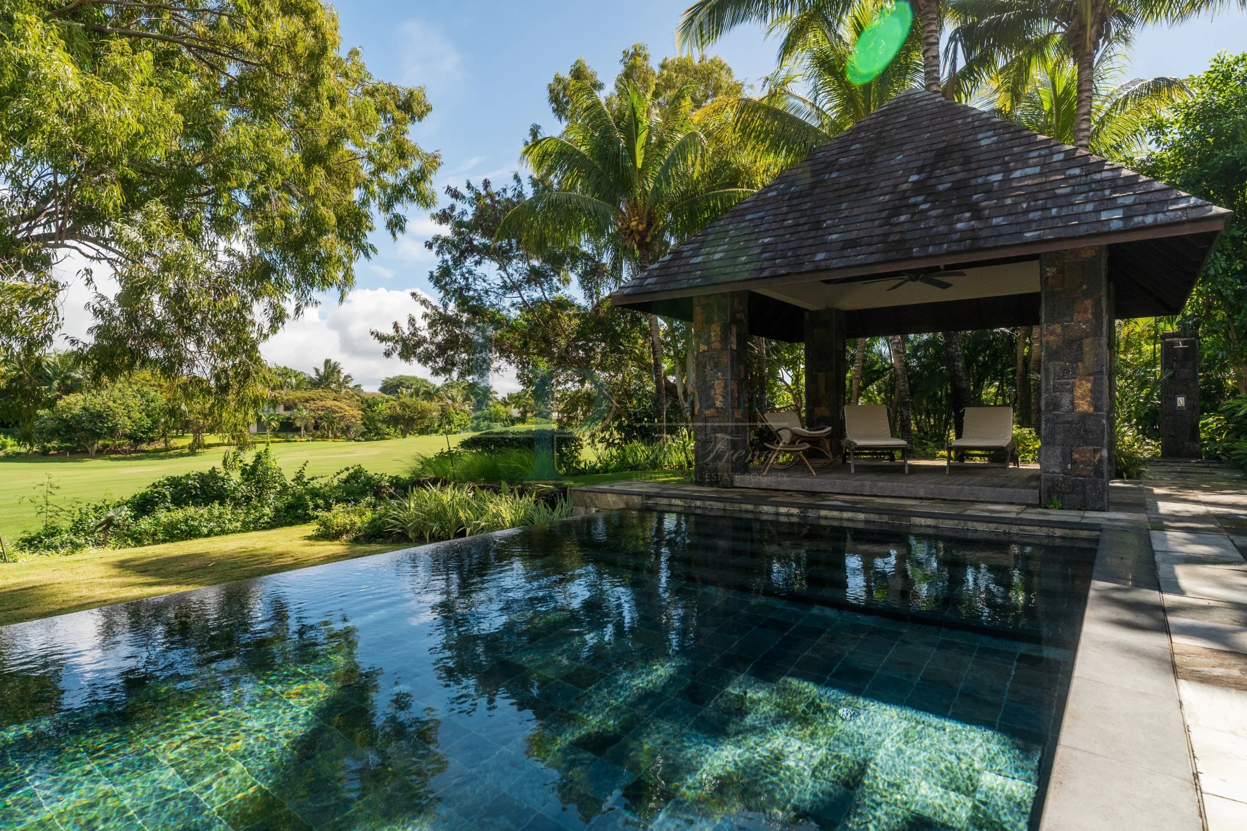 Superbe villa avec vue sur le Golf