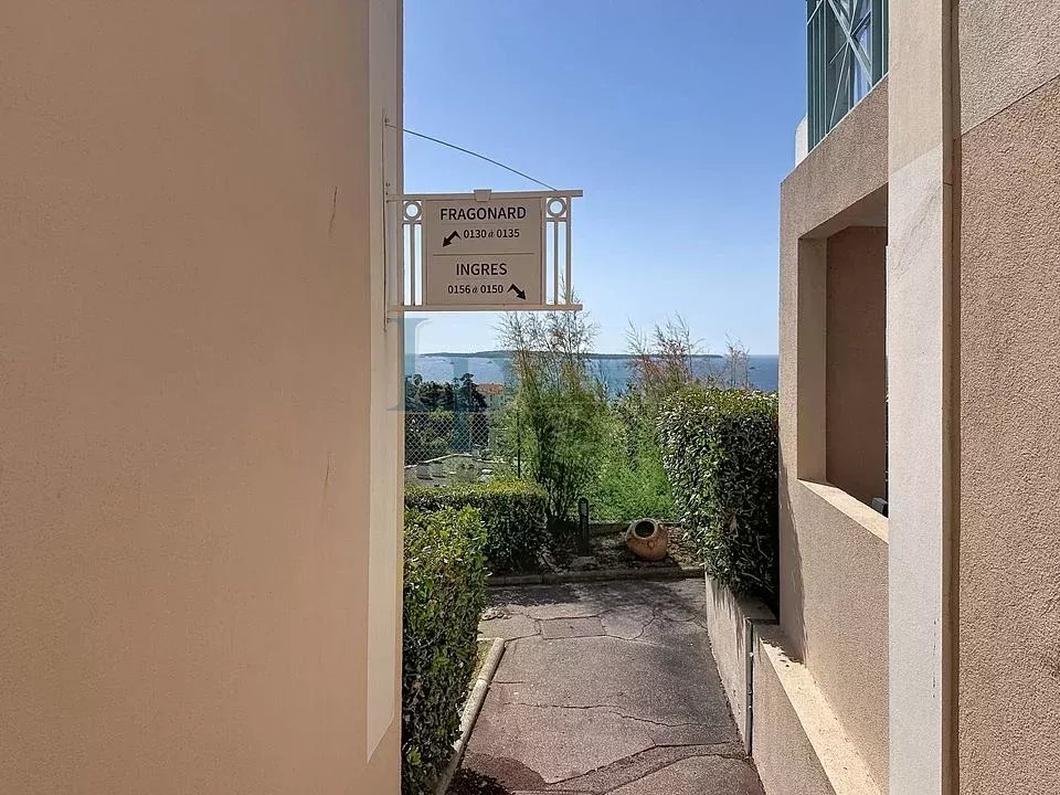 eabaa3a0736e2ac499d9ca1f6726f033_81d3105d5e_960-original-36594-0.jpg Villa des Peintres Quartier de la Croix des Gardes — au cœur de la pinède cannoise