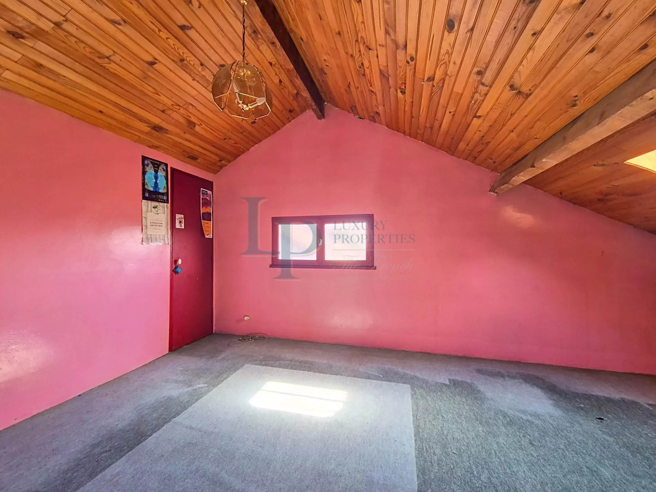 FONTENAY-LE-FLEURY (78) – MAISON FAMILIALE DE 200 M² À RÉINVENTER, AUX PORTES DE SAINT-CYR-L’ÉCOLE