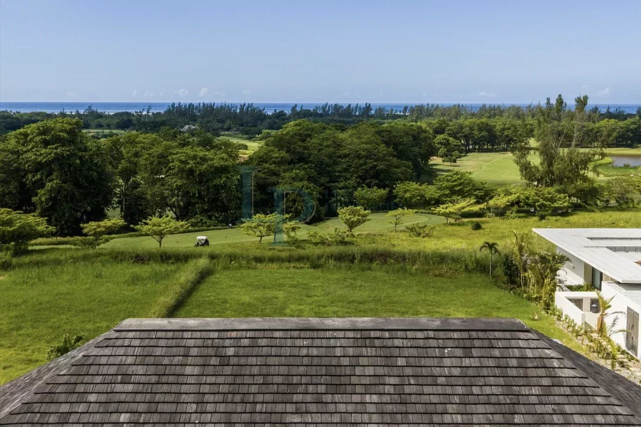 2f8dbcb49a2af5c44b95a53c2328b145_cef2c07f1d_1272-original-38489-0.jpg Magnifique Villa à la Française