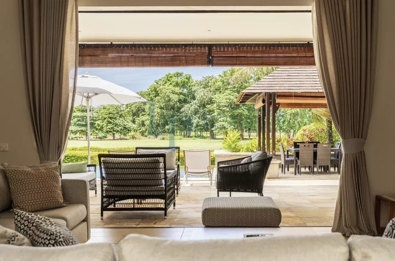4c57bd09118575795121b02e3f5801a5_3208c945c9_1282-original-38606-0.jpg Superbe Villa à Bel Ombre
