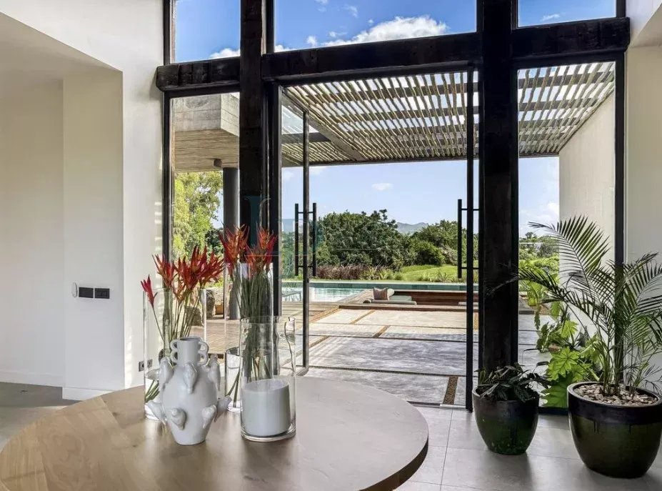 Superbe villa de grand luxe H15, Rive Est, Beau Champ