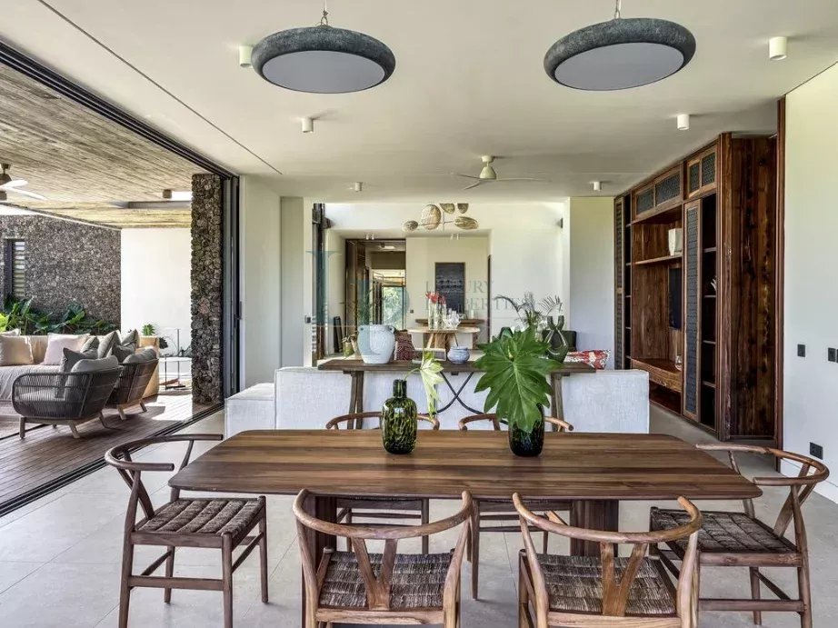 Superbe villa de grand luxe H15, Rive Est, Beau Champ