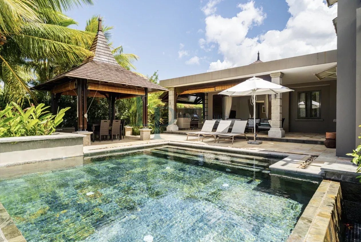 c500a5e8ca0261e625ff34feb6d7afdb_0d06b3650c_1262-original-38606-0.jpg Superbe Villa à Bel Ombre