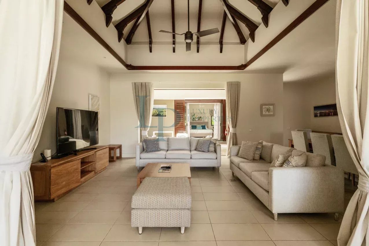 d5987deee38f09d9e1509b70b52de7d6_7c3d6588d5_1276-original-38606-0.jpg Superbe Villa à Bel Ombre