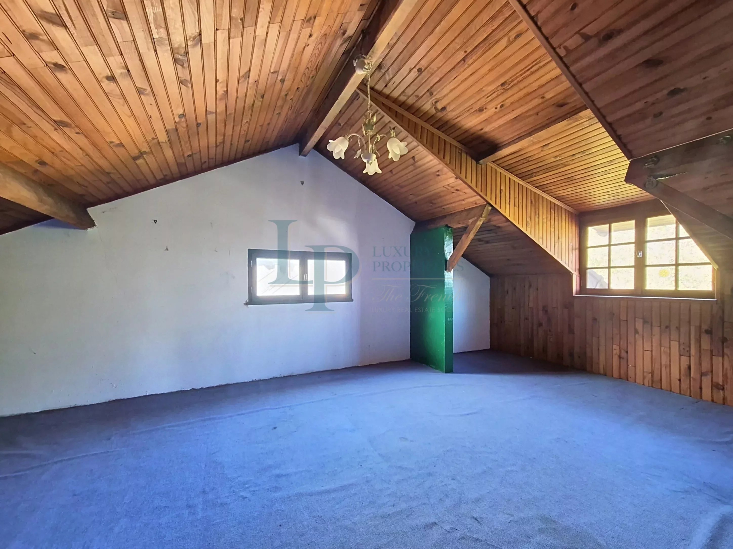 FONTENAY-LE-FLEURY (78) – MAISON FAMILIALE DE 200 M² À RÉINVENTER, AUX PORTES DE SAINT-CYR-L’ÉCOLE