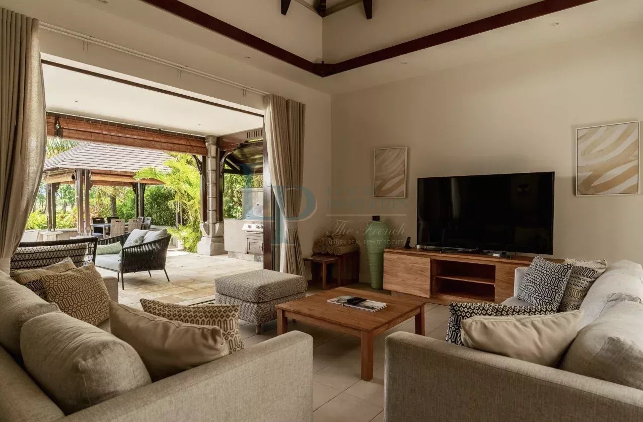 f1a598b8ed2ca2e154974d99d215ed3f_f74e0a9fbf_1277-original-38606-0.jpg Superbe Villa à Bel Ombre
