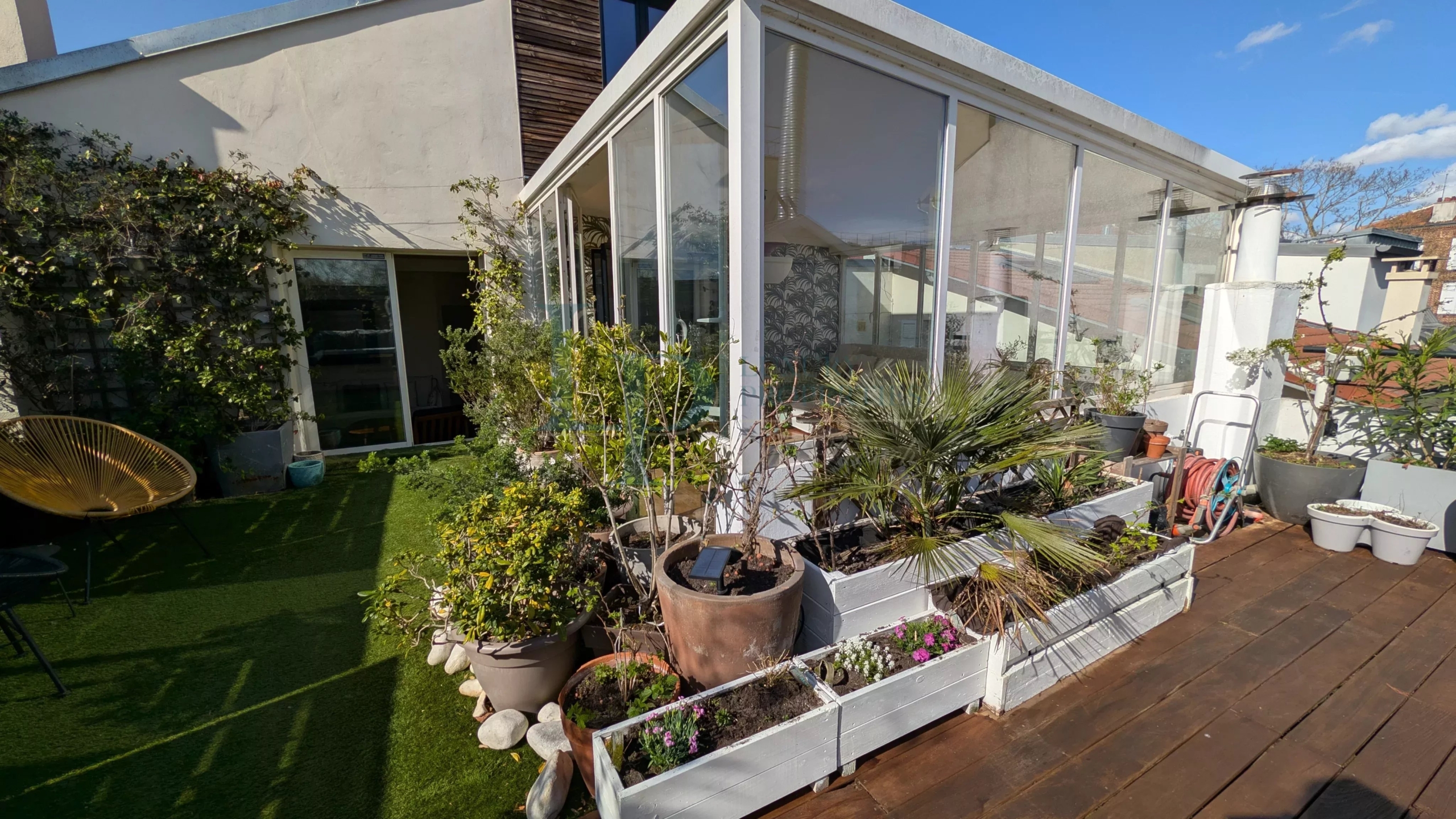 f7ca89d41d74c65183364e100a4eac4c_d51ded5f6c_4096-original-39417-0.jpg Castle Park – South-facing terrace