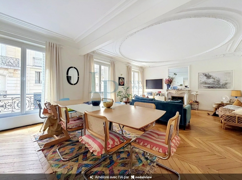 PARIS VIII – EUROPE / VILLIERS – appartement de 4 pièces – entièrement rénové – au calme