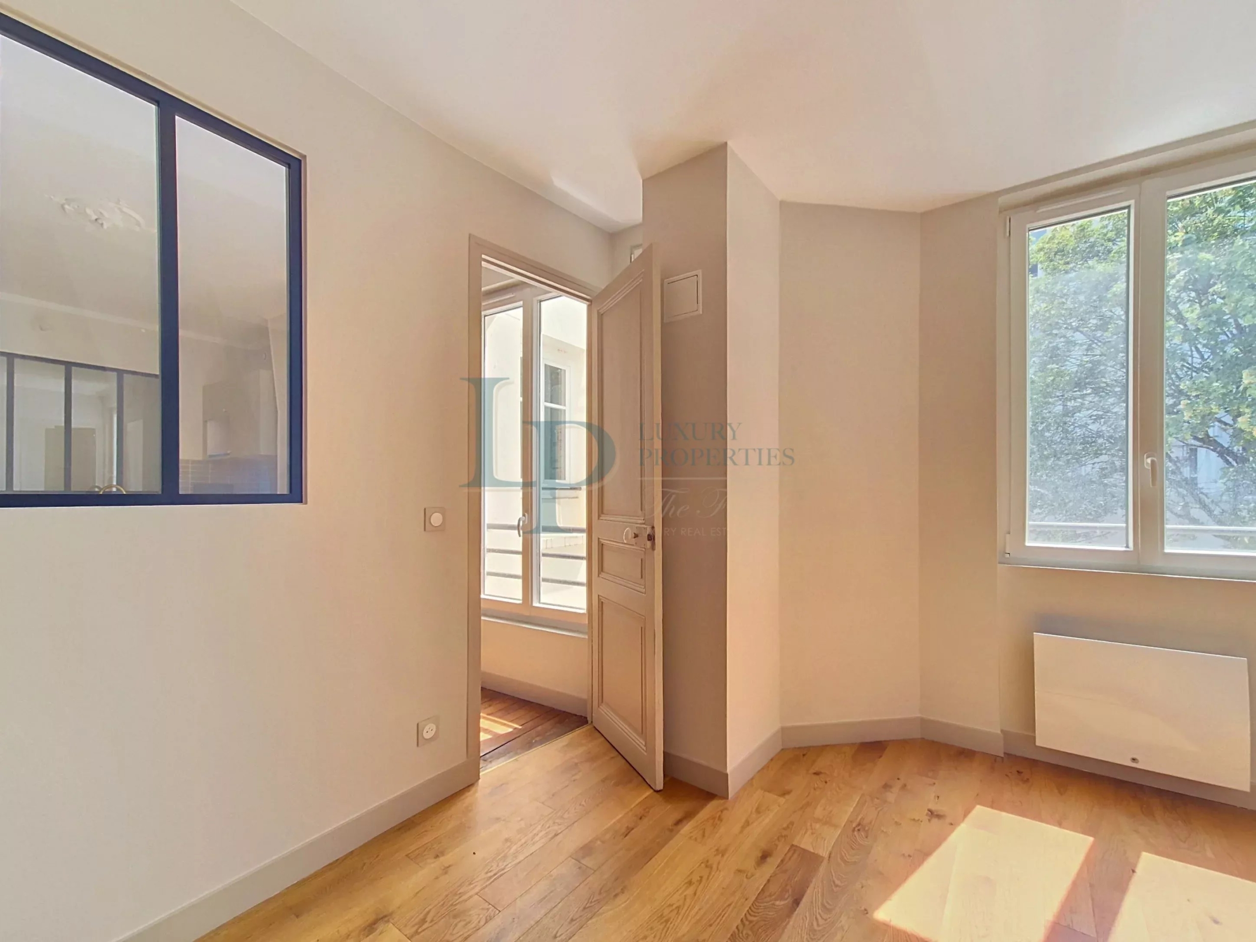 1a863cebe97a214979f52d0ceb97c627_d4e9a0fcd7_2896-original-47171-0.jpg PARIS 14th – BELLE PLAISANCE – 3 exceptional rooms