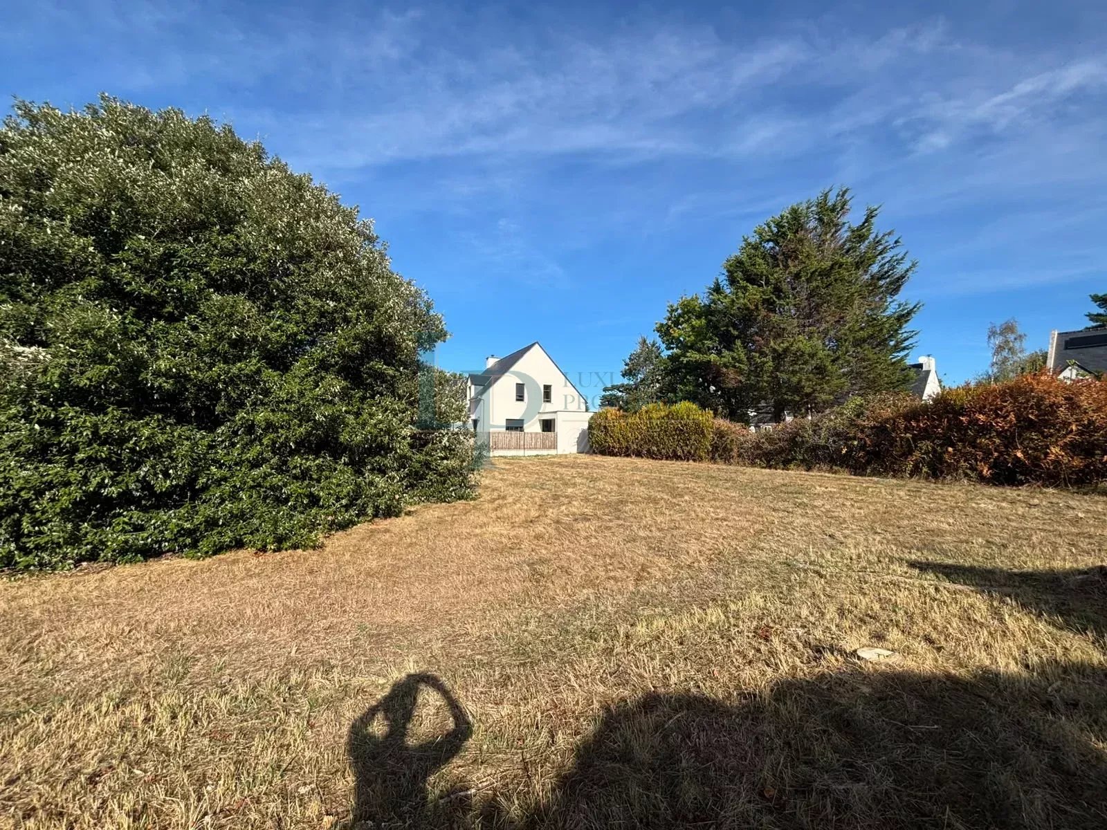 Terrain à bâtir de 723 m2 , accès aménagé