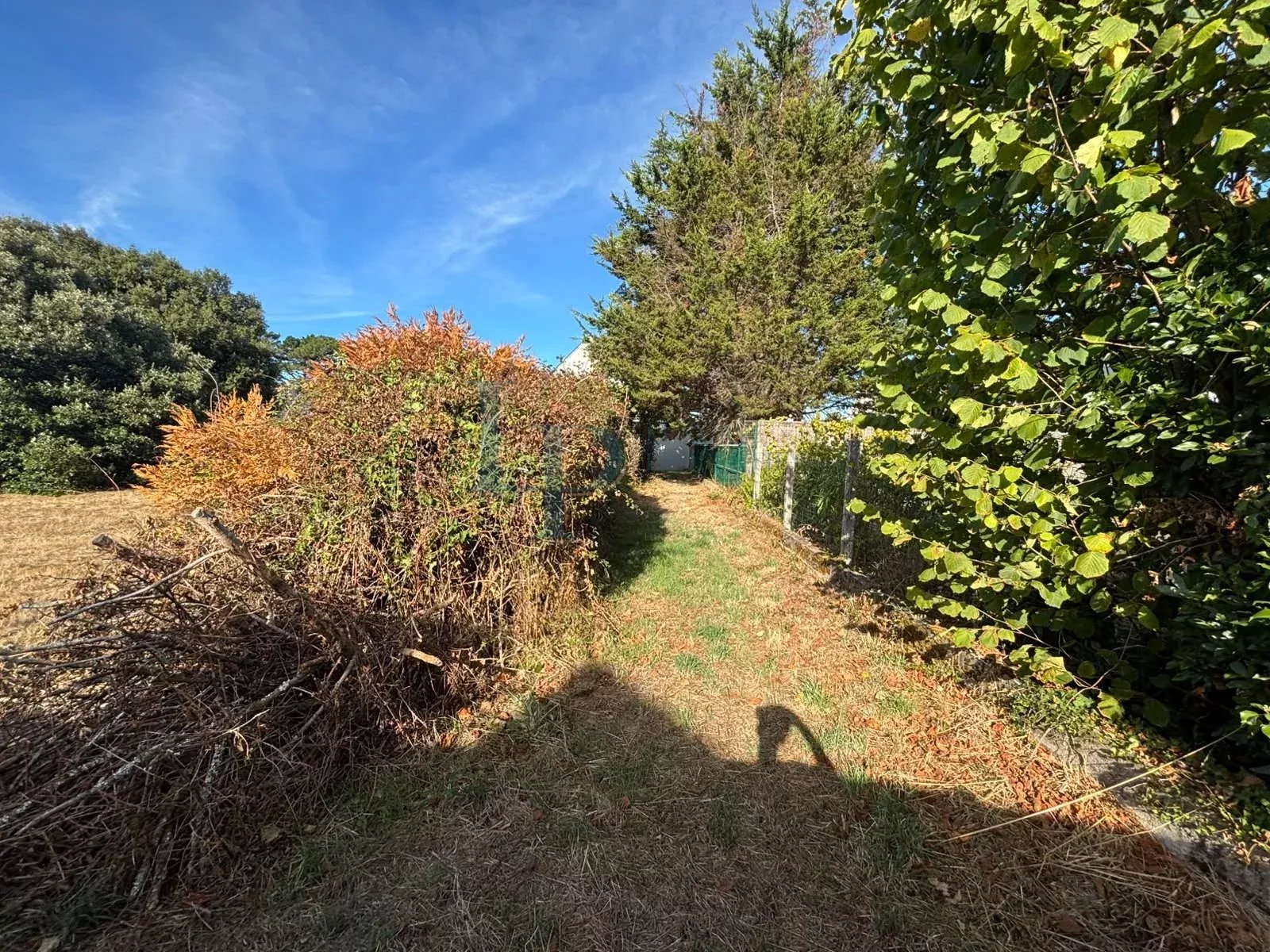 Terrain à bâtir de 723 m2 , accès aménagé