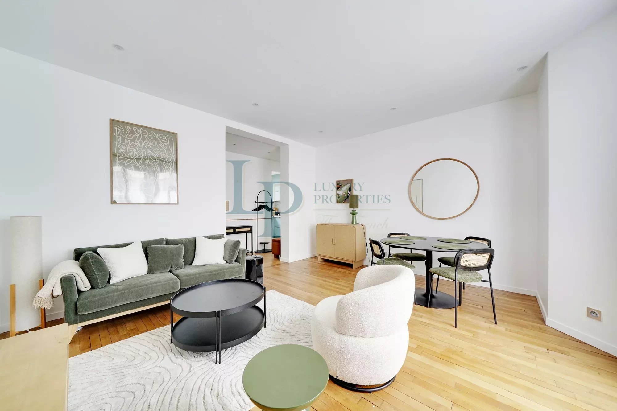a6d9634a81e4e6becbf1b8b109f50c4d_d02248a53c_2000-original-46360-0.jpg Rue Le Marois – Un 3 pièces entièrement refait et meublé, prêt à vivre