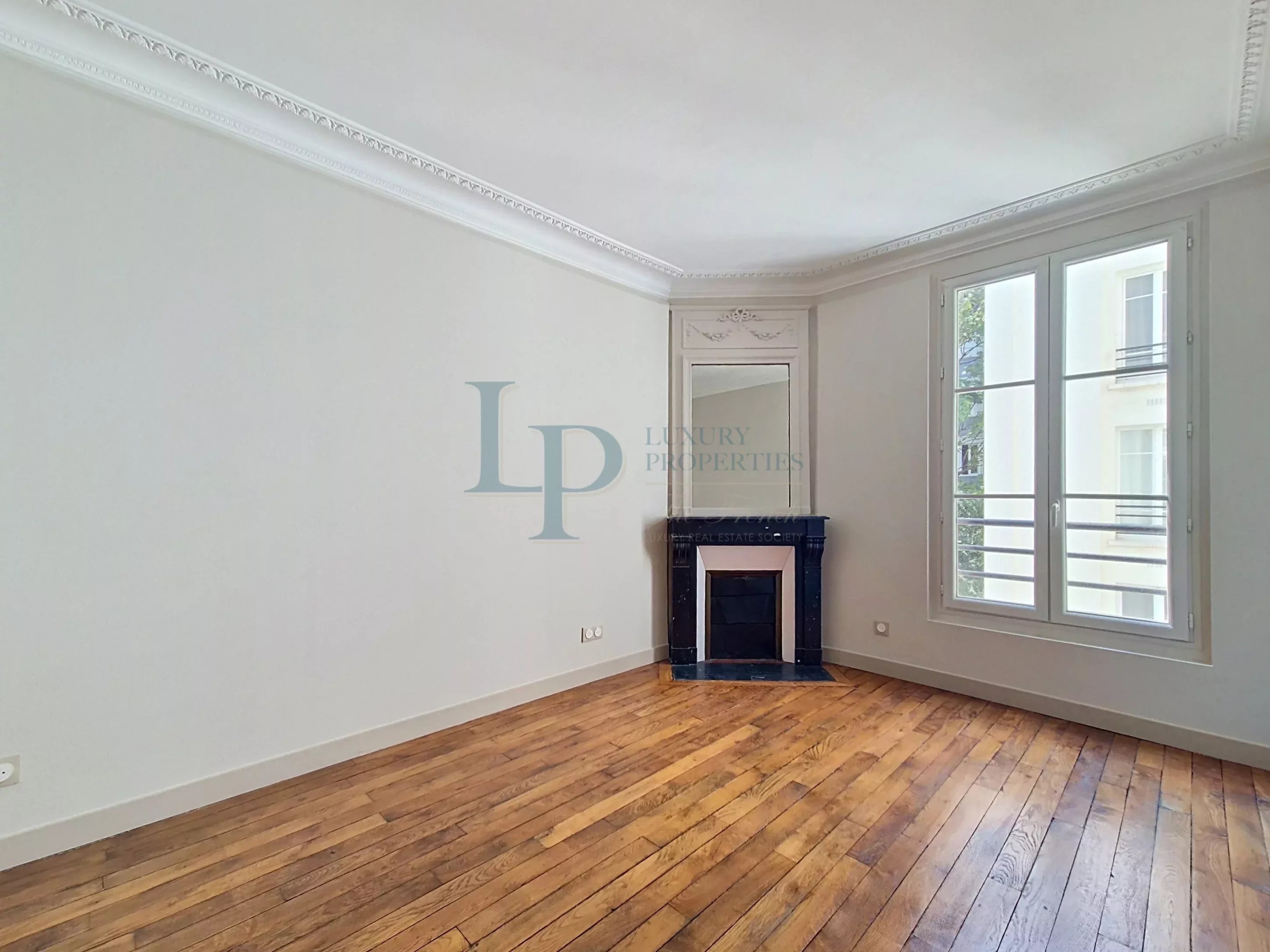 a9fd1b7ad89b19aee029095066883207_55ae7bbf98_2896-original-47171-0.jpg PARIS 14th – BELLE PLAISANCE – 3 exceptional rooms