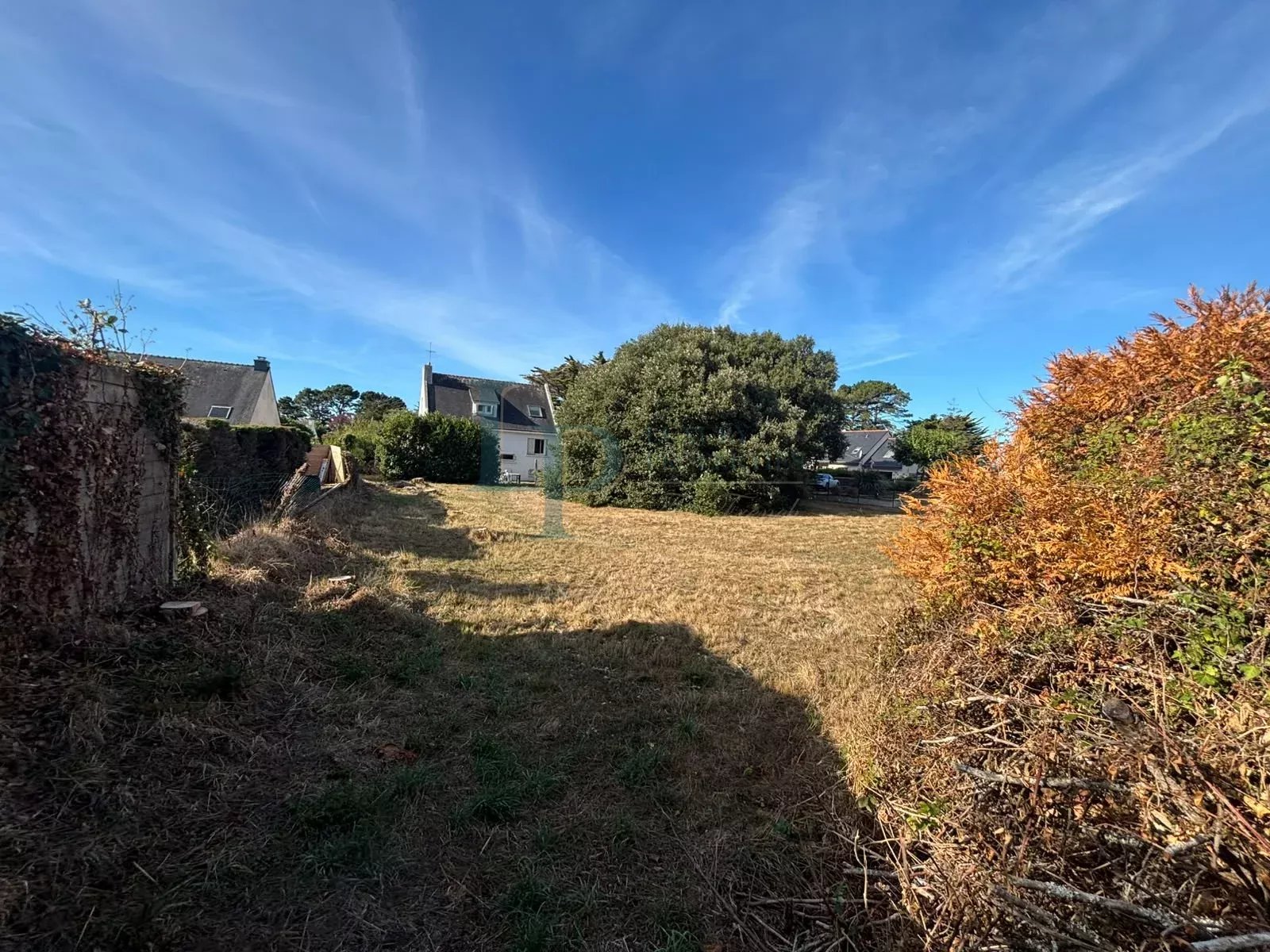 Terrain à bâtir de 675 m2  au calme absolu